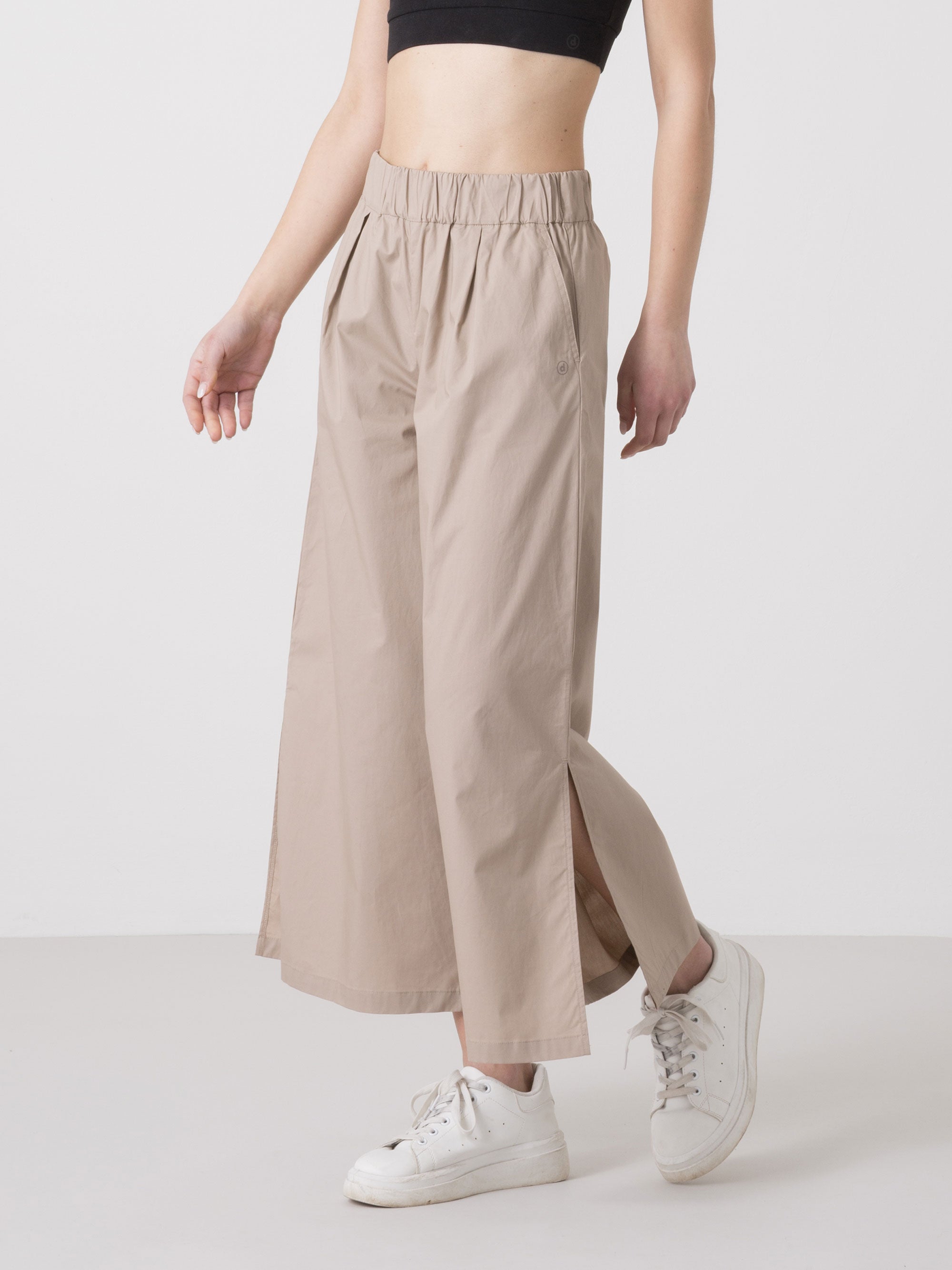 dimensione-danza-pantalone-ampio-donna-in-popeline-con-spacchi-laterali image 1