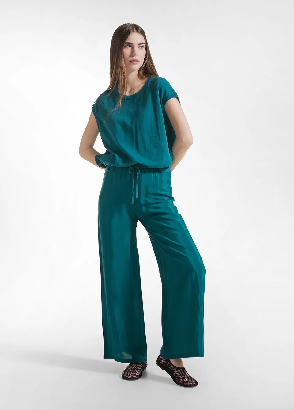 deha-d42376-pantaloni-palazzo-in-satin-verde image 1