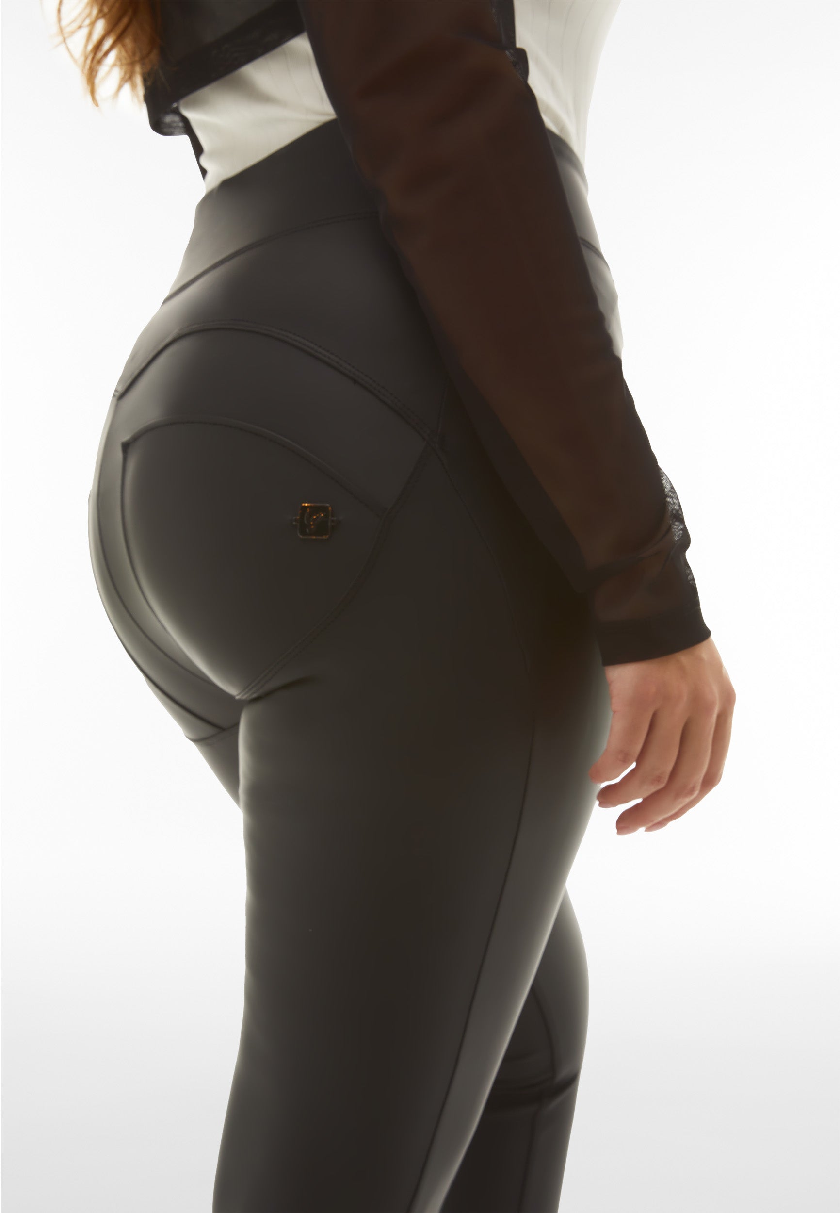 freddy-wr-up-pantaloni-push-up-superskinny-similpelle-laminata image 4