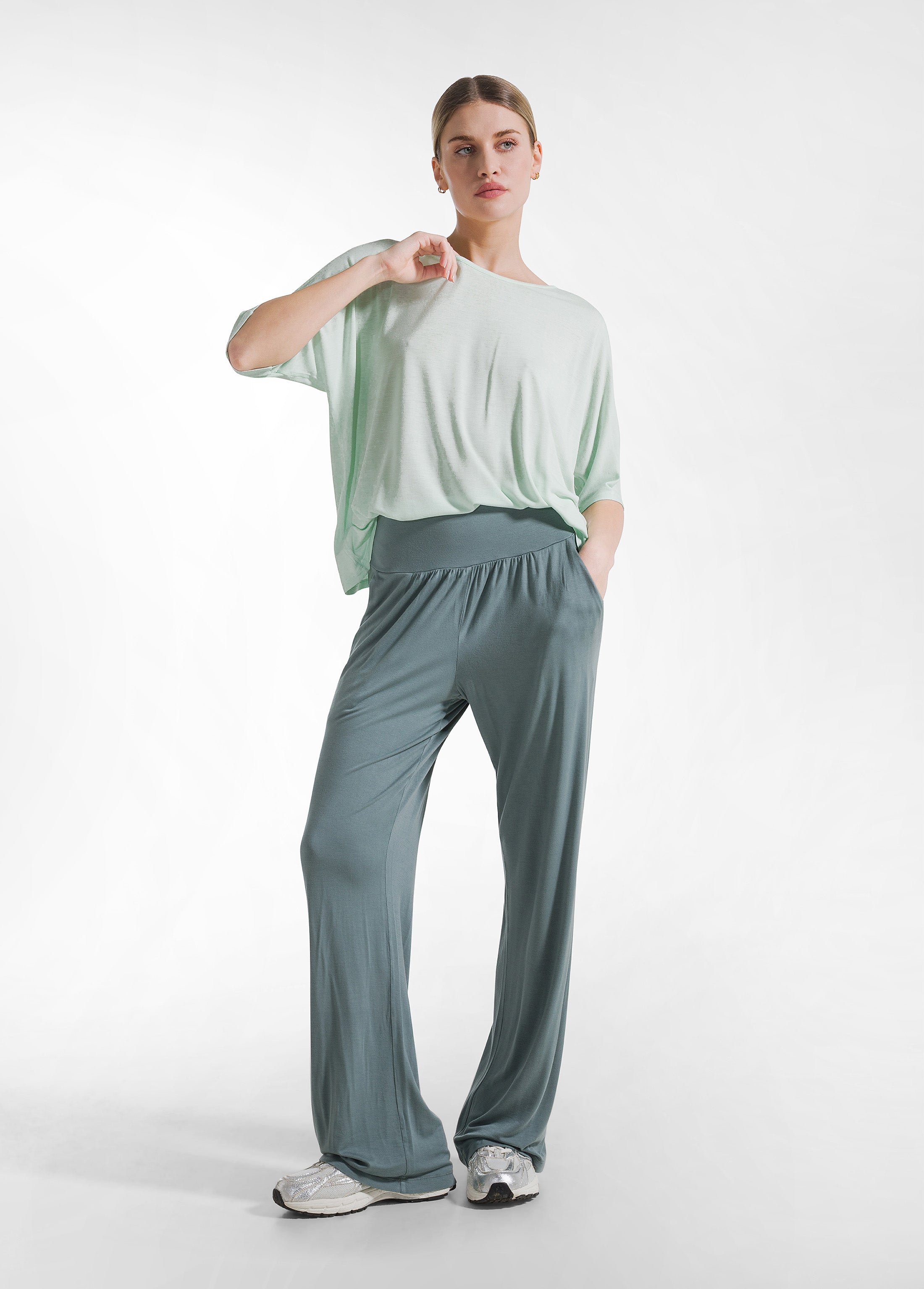 deha-t-shirt-fluida-in-viscosa-ecovero-verde-donna image 4