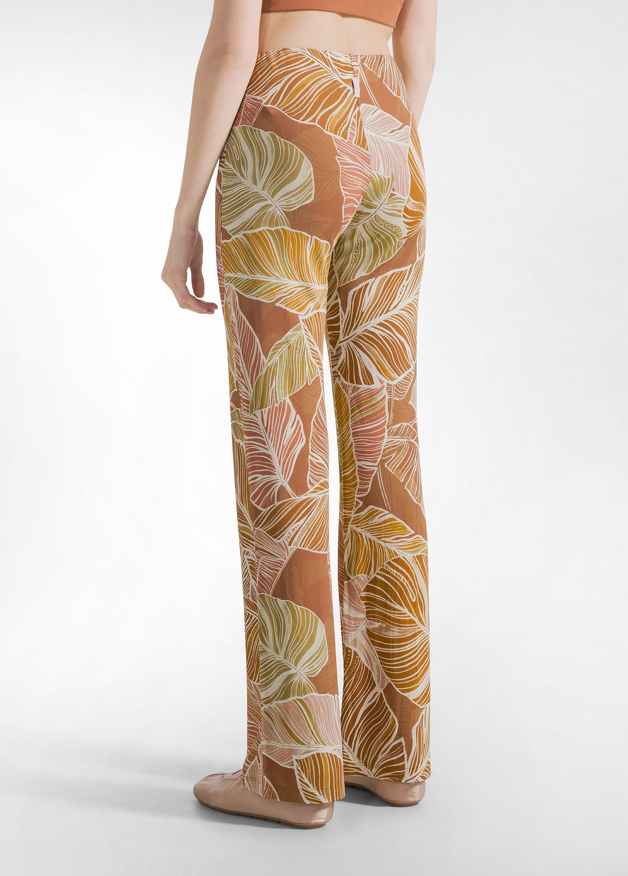 deha-pantalone-fluido-in-viscosa-stampata-marrone image 3