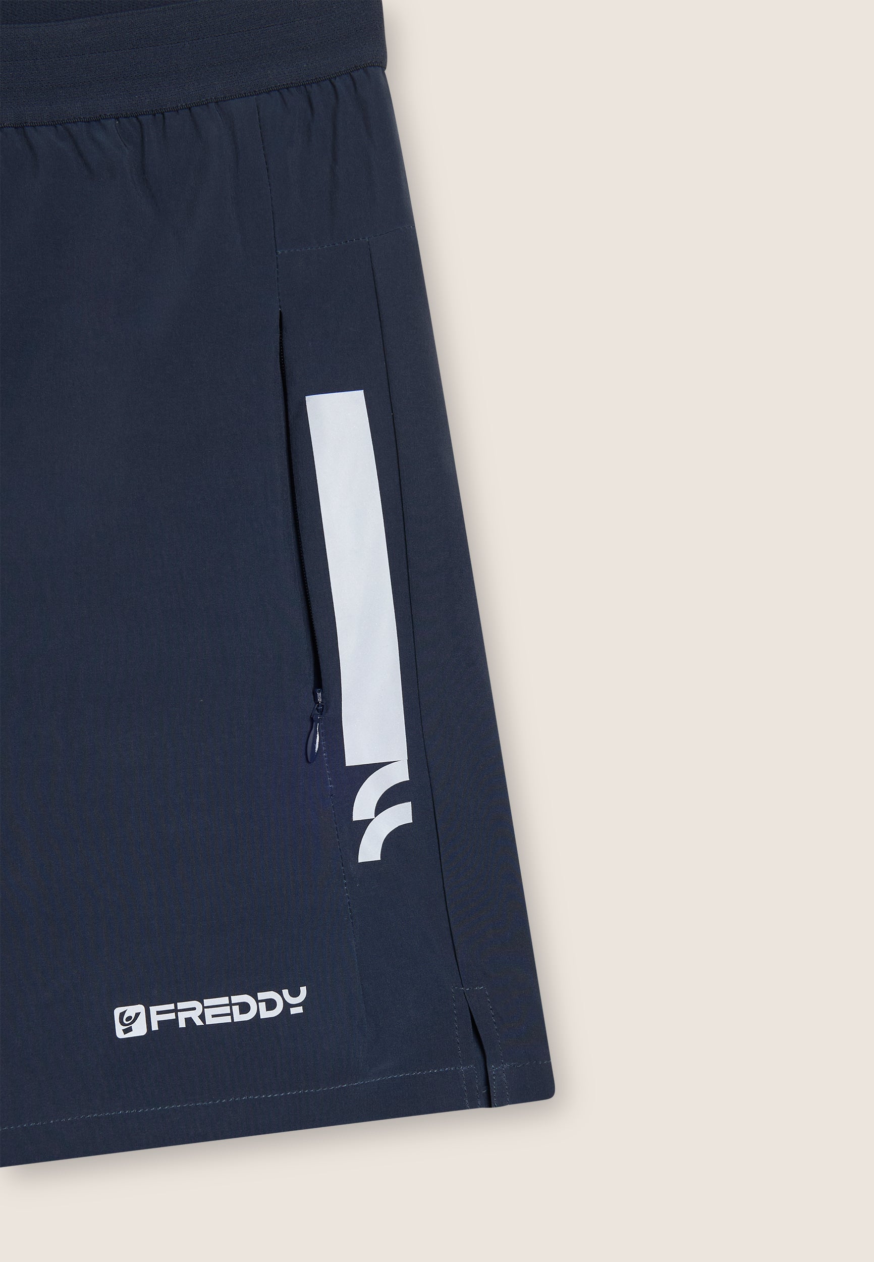 freddy-pantaloni-corti-uomo-slim-met-coscia-con-spacchi-laterali image 7