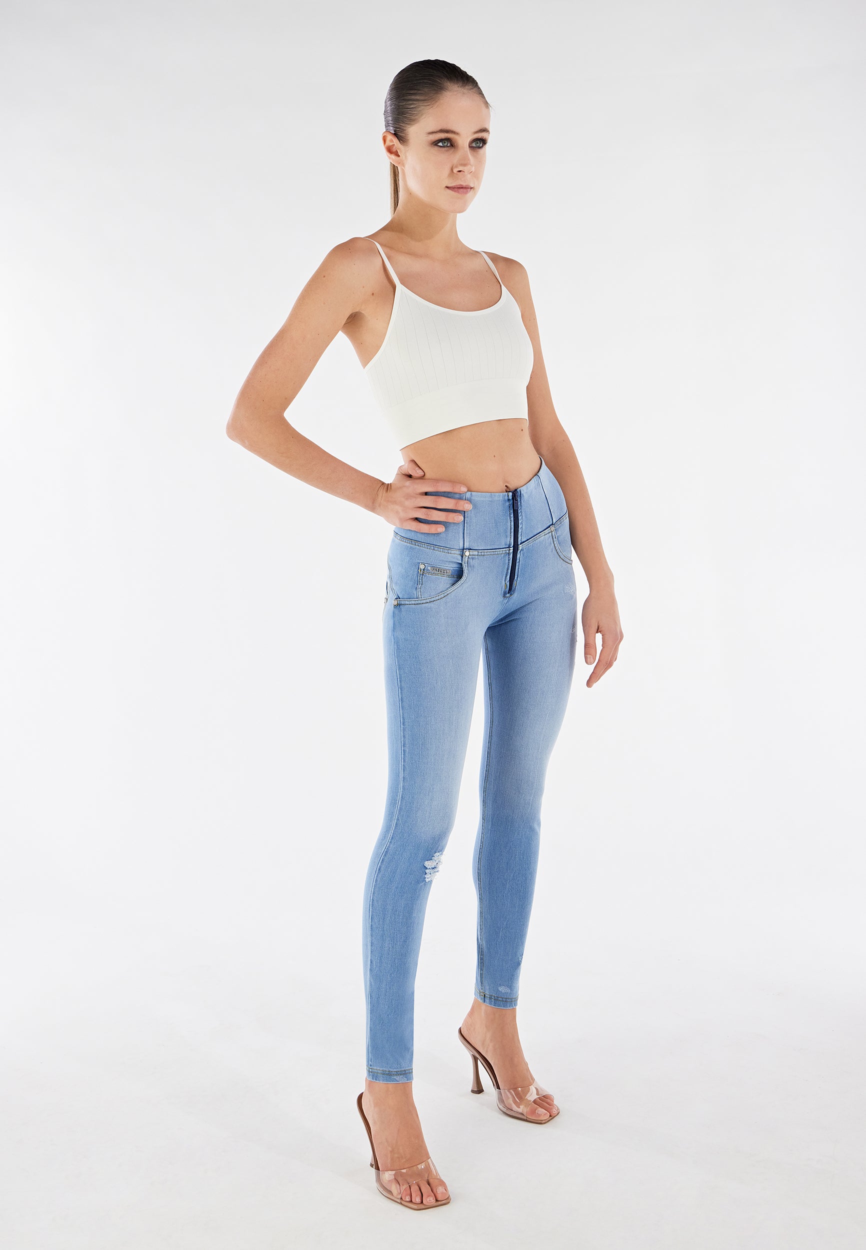 freddy-wr-up-jeans-push-up-vita-alta-in-denim-ecologico-con-strappi image 1