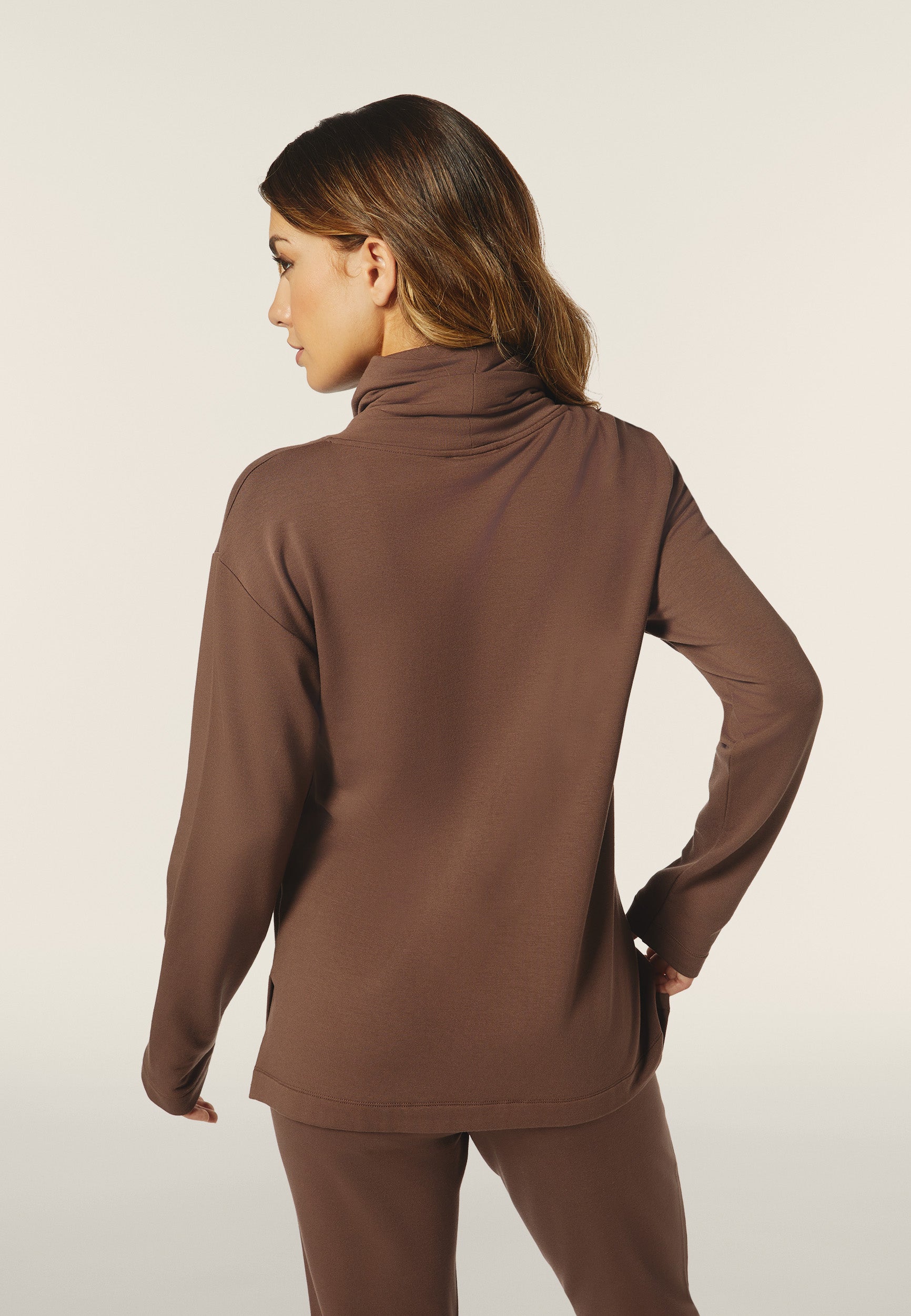 felpa-donna-freddy-regular-fit-in-viscosa-con-collo-a-tubo image 3