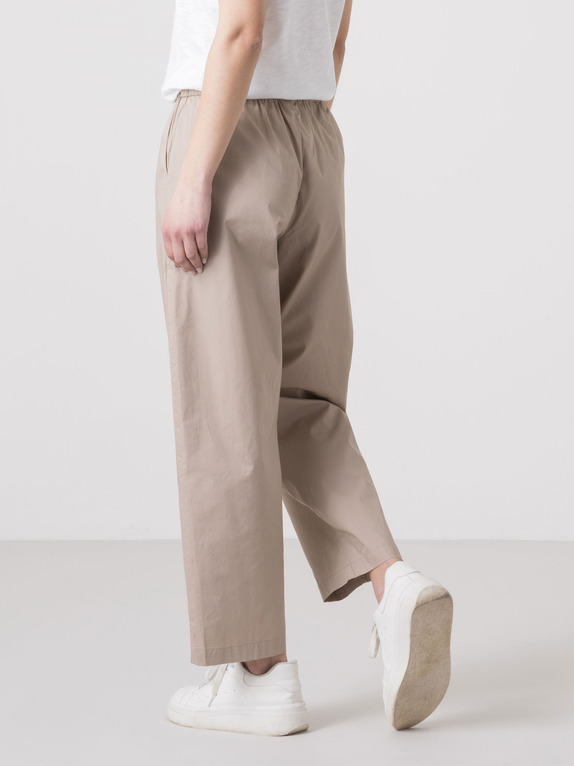dimensione-danza-city-pantalone-donna-in-popeline-modello-barrel-con-coulisse image 3