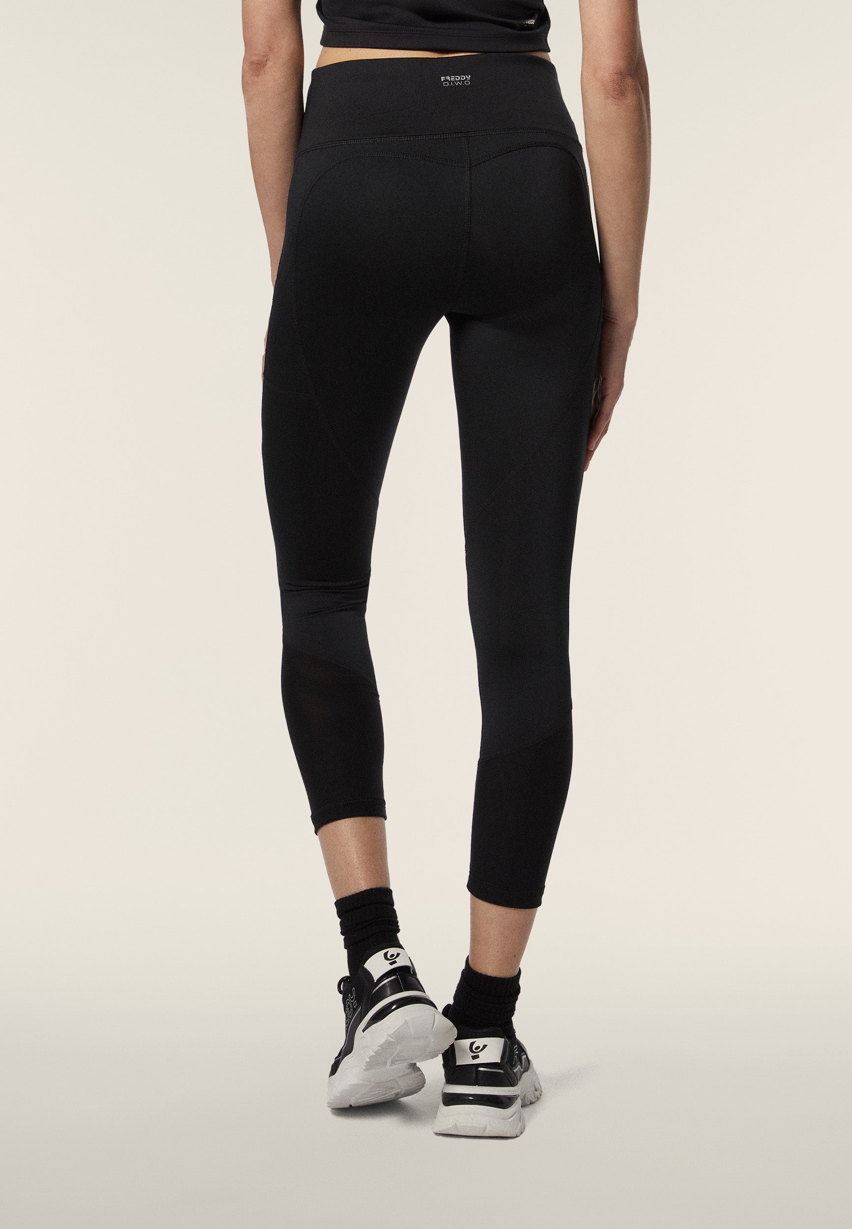 freddy-leggings-superfit-7-8-vita-alta-in-tessuto-riciclato-con-mesh image 3