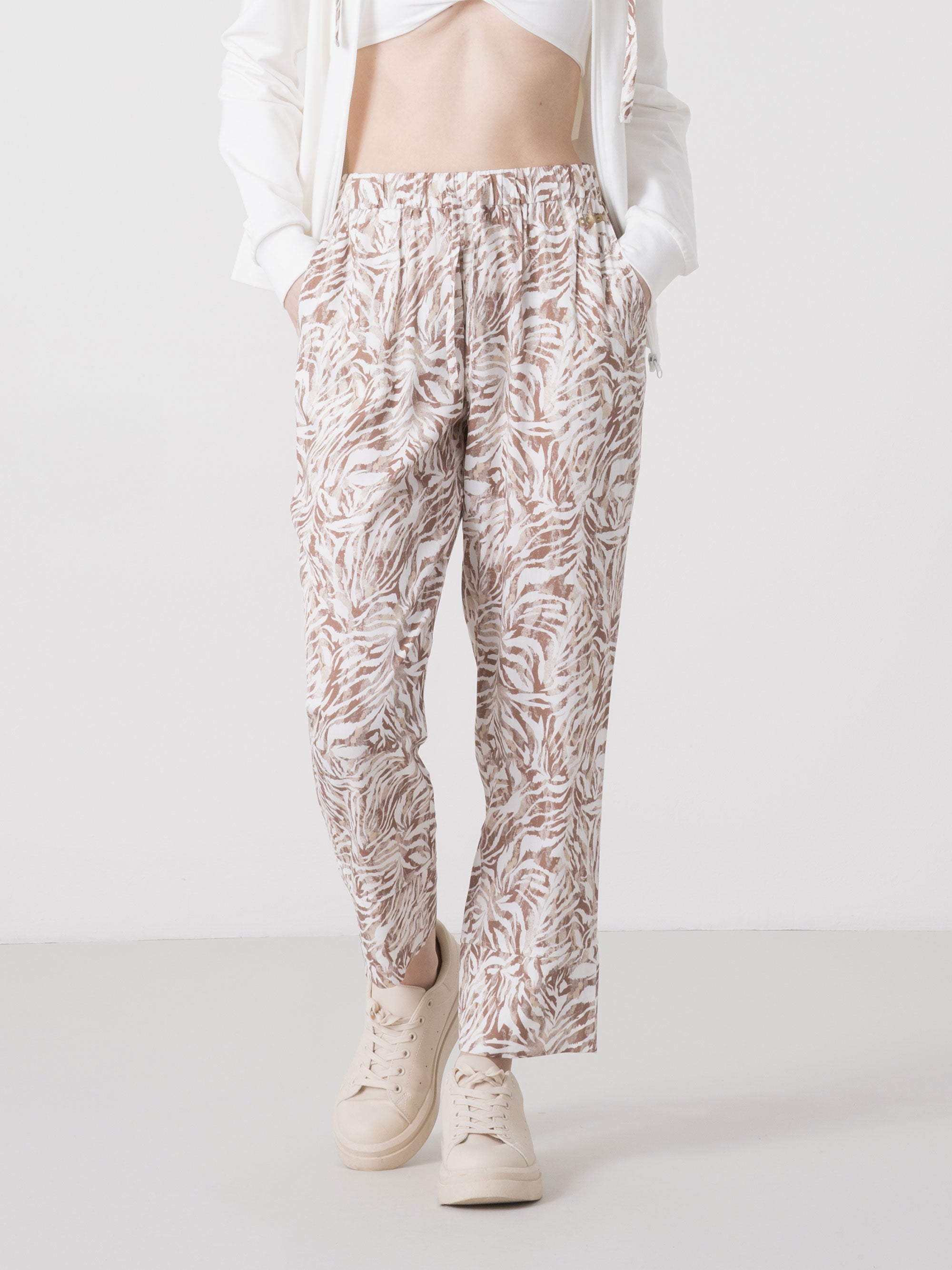 dimensione-danza-city-pantalone-donna-in-popeline-di-viscosa-stampa-all-over image 1
