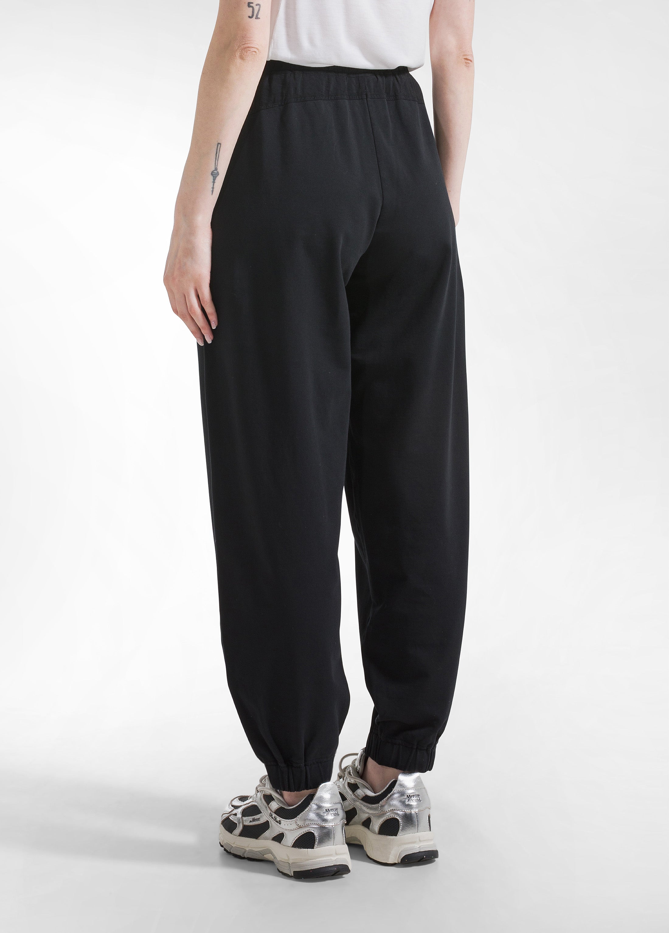 deha-jogger-pliss-in-fleece-organico-con-viscosa-nero-effetto-stropicciato image 3