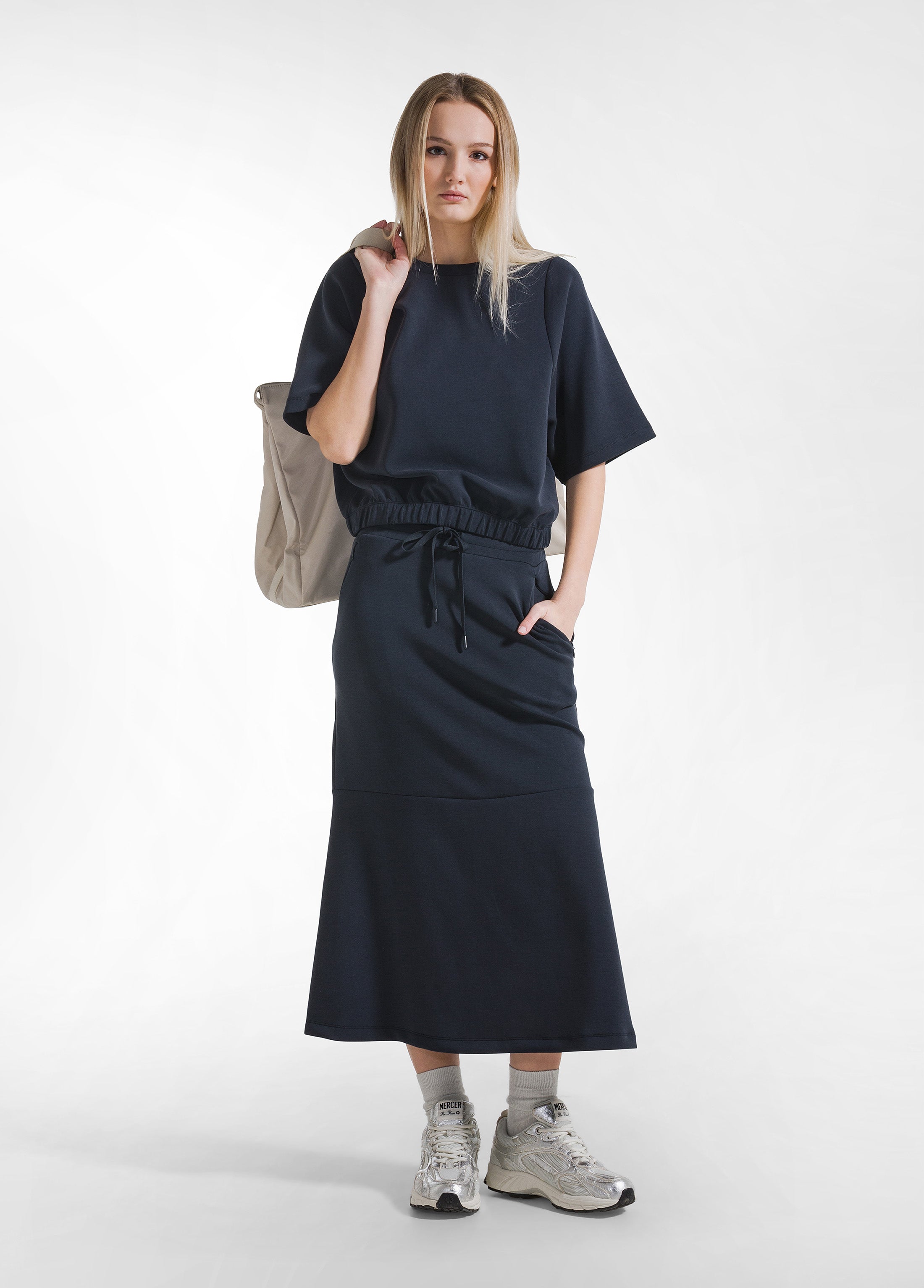 deha-d42325-gonna-svasata-in-modal-nero image 1