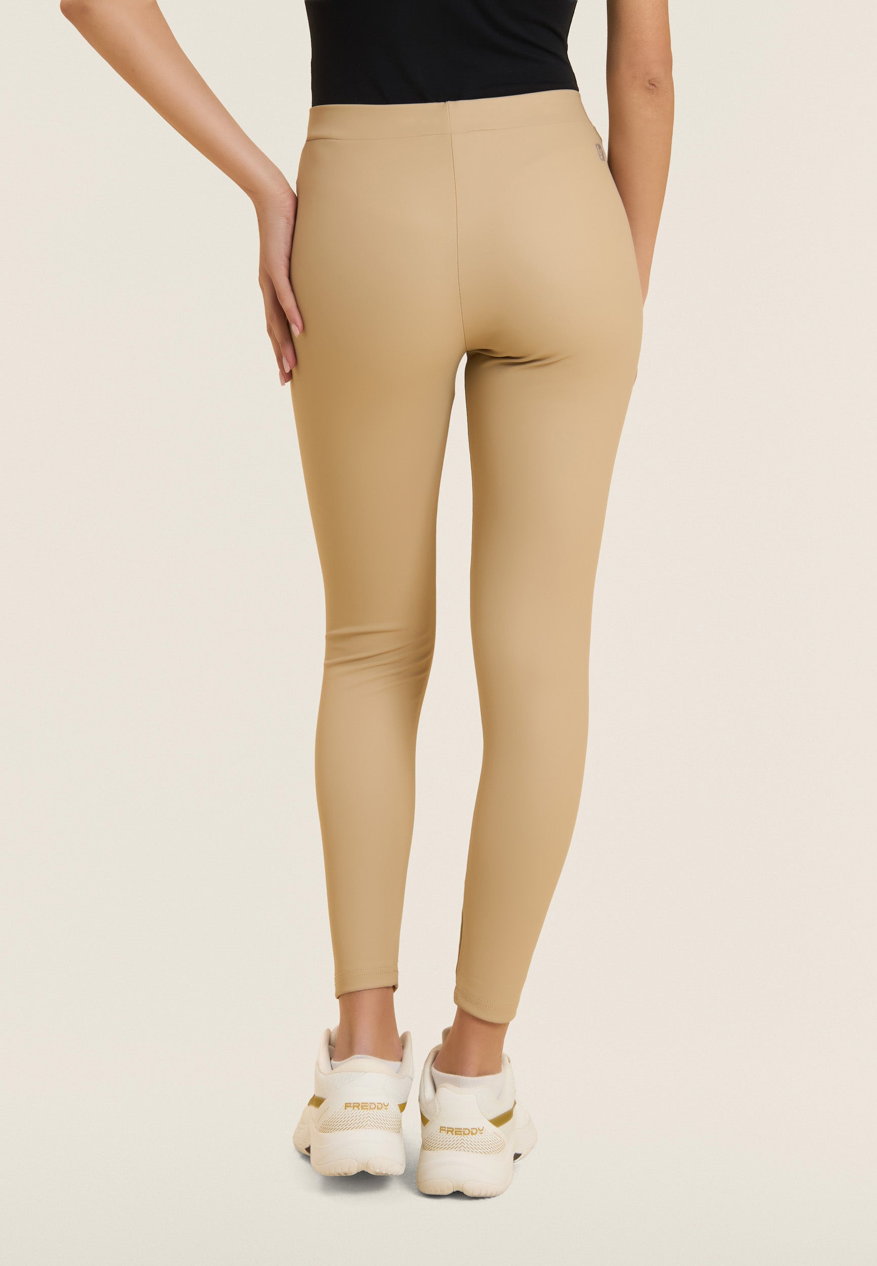 freddy-leggings-7-8-coated-elasticizzato-vita-regular-effetto-pelle image 3