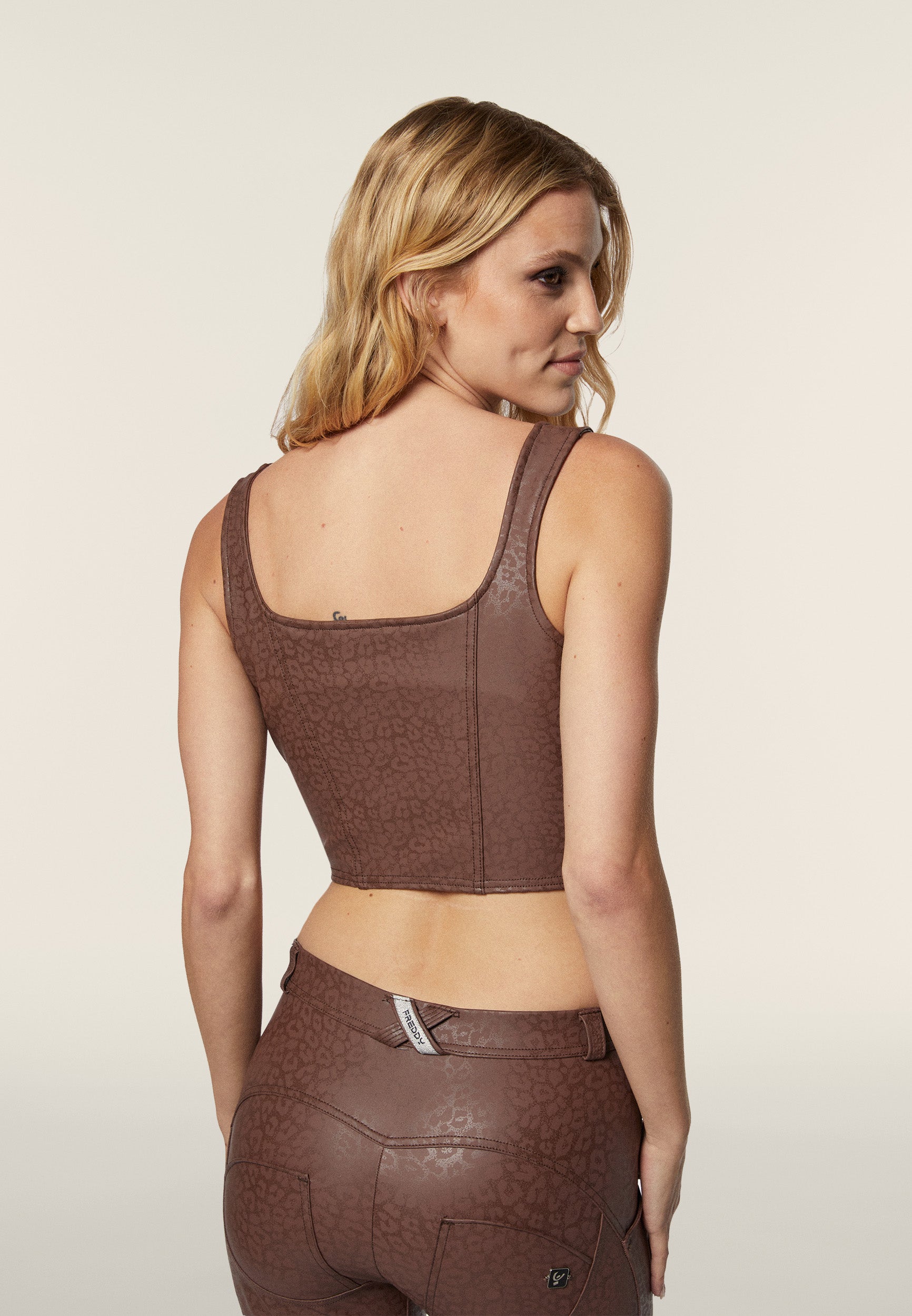 freddy-top-corto-bustier-in-similpelle-stampa-animalier-lucida image 5