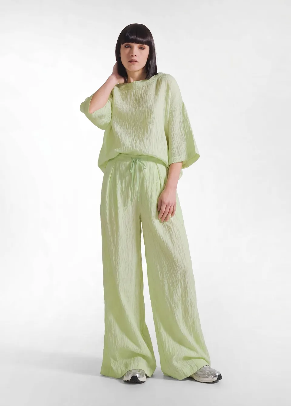 deha-set-t-shirt-ampia-e-pantaloni-larghi-viscosa-effetto-stropicciato-giallo image 1