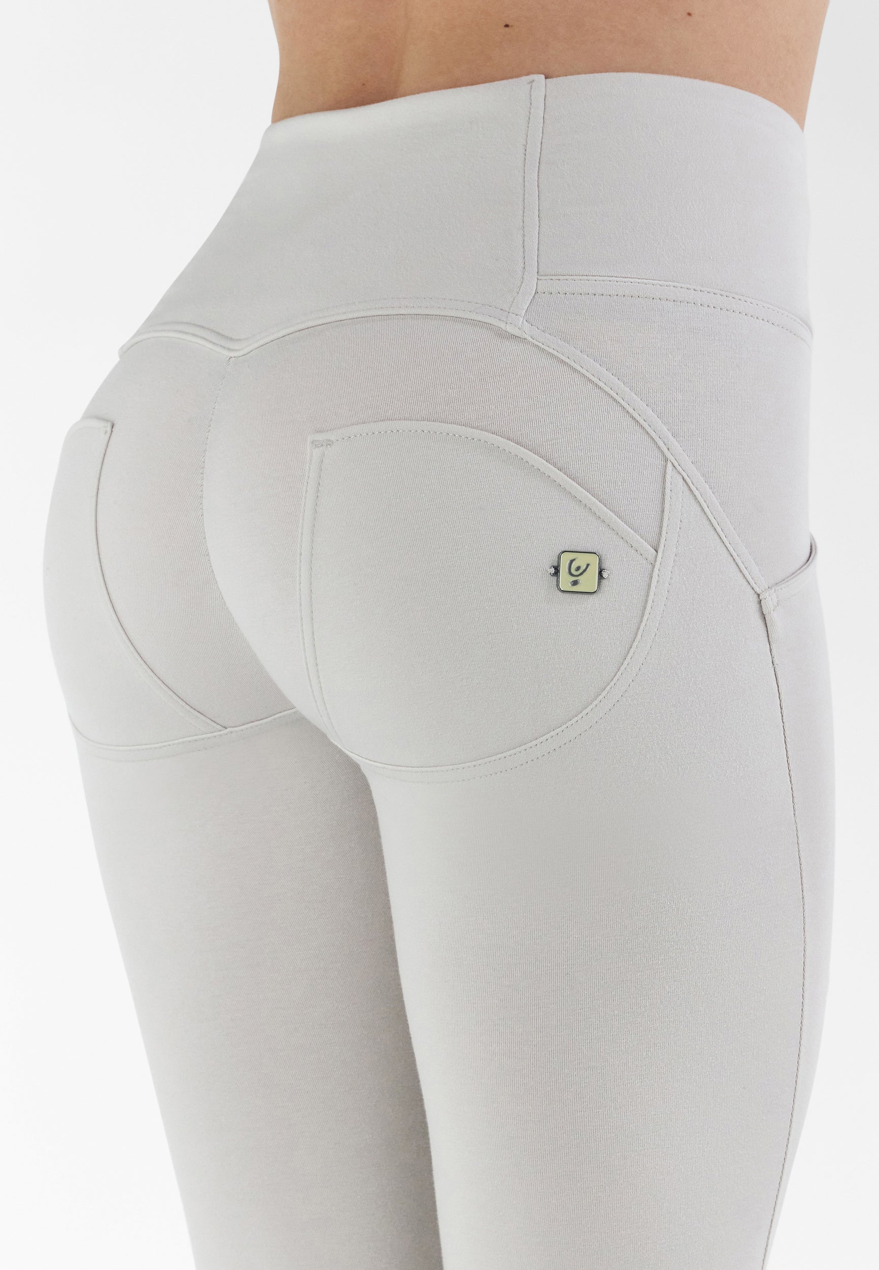 freddy-pantaloni-push-up-wr-up-a-vita-alta-in-tessuto-sostenibile-skinny image 4