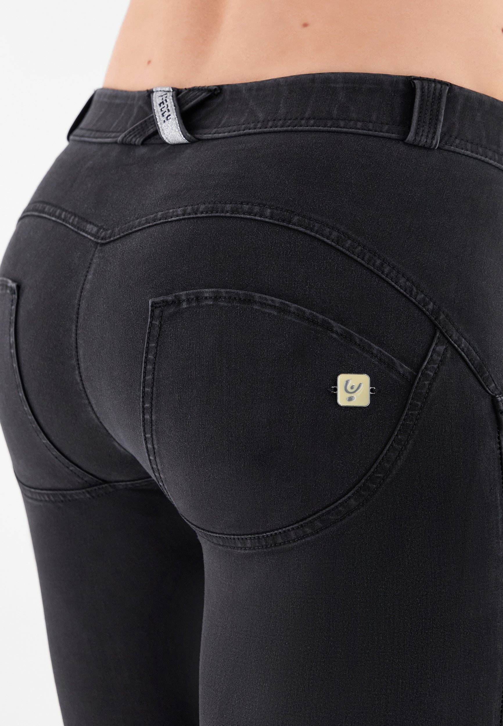 freddy-pantaloni-push-up-wr-up-skinny-jersey-denim-ecologico-vita-regular image 5