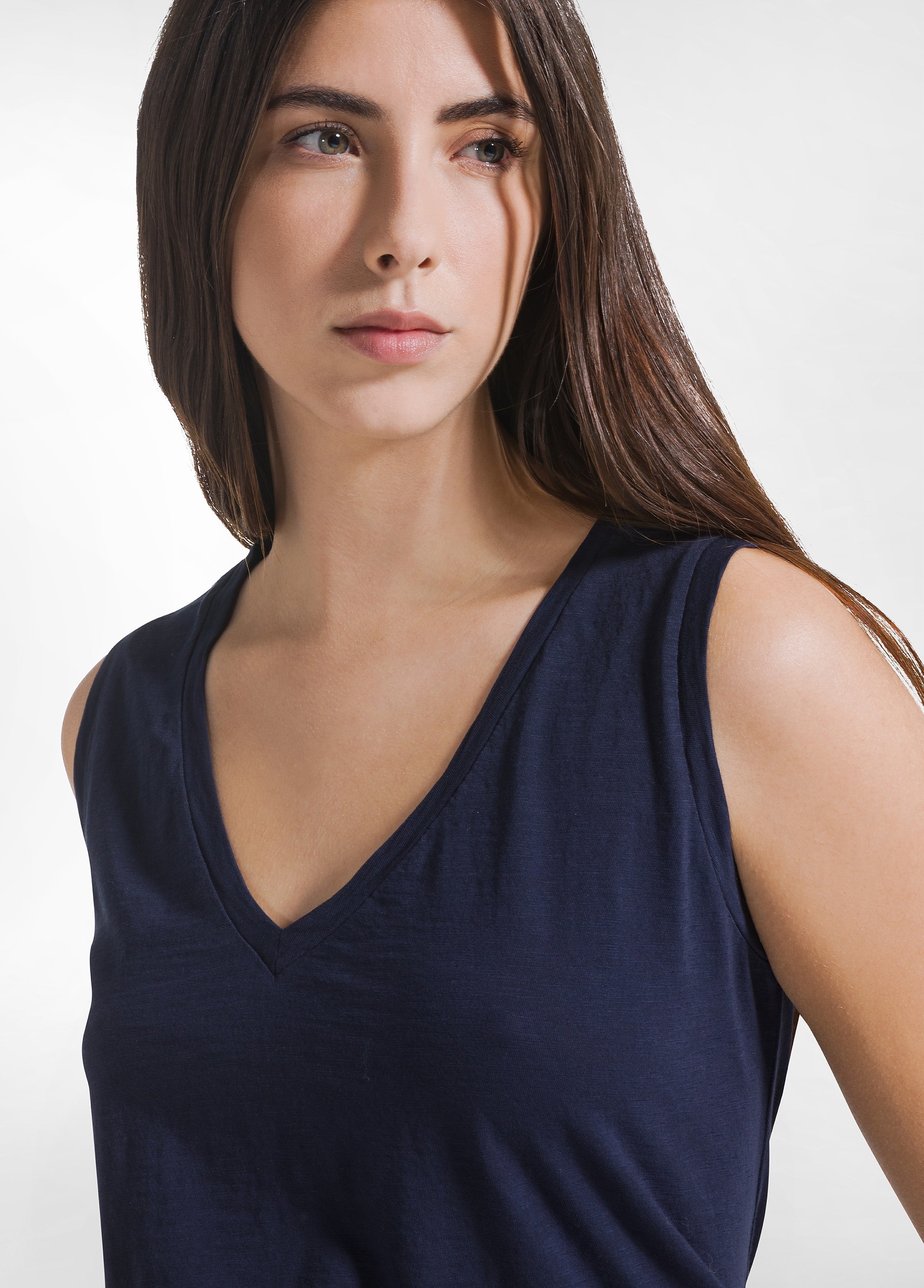 deha-top-fluido-in-jersey-fiammato-blu image 3