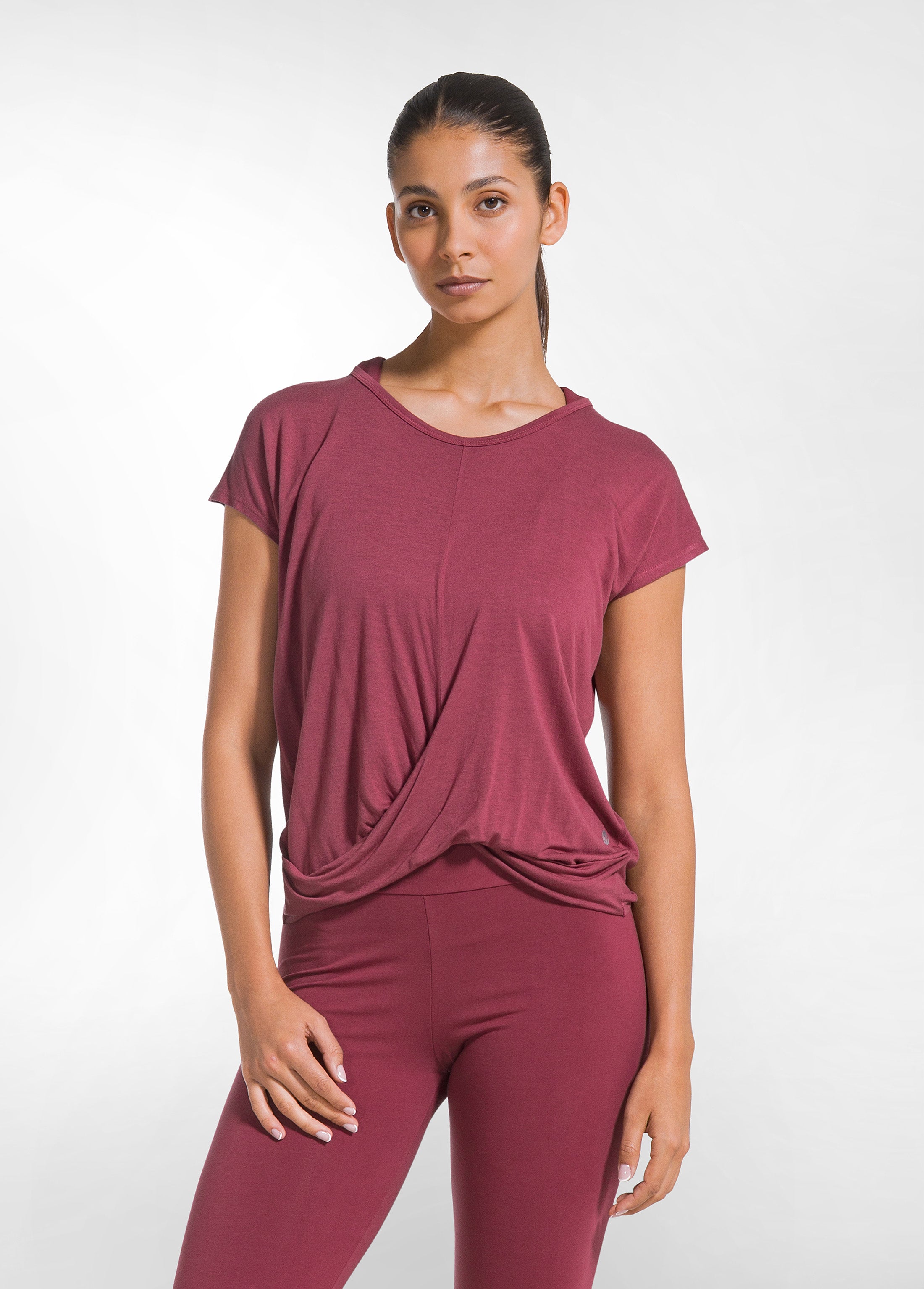 deha-t-shirt-yoga-con-nodo-frontale-rosso image 1