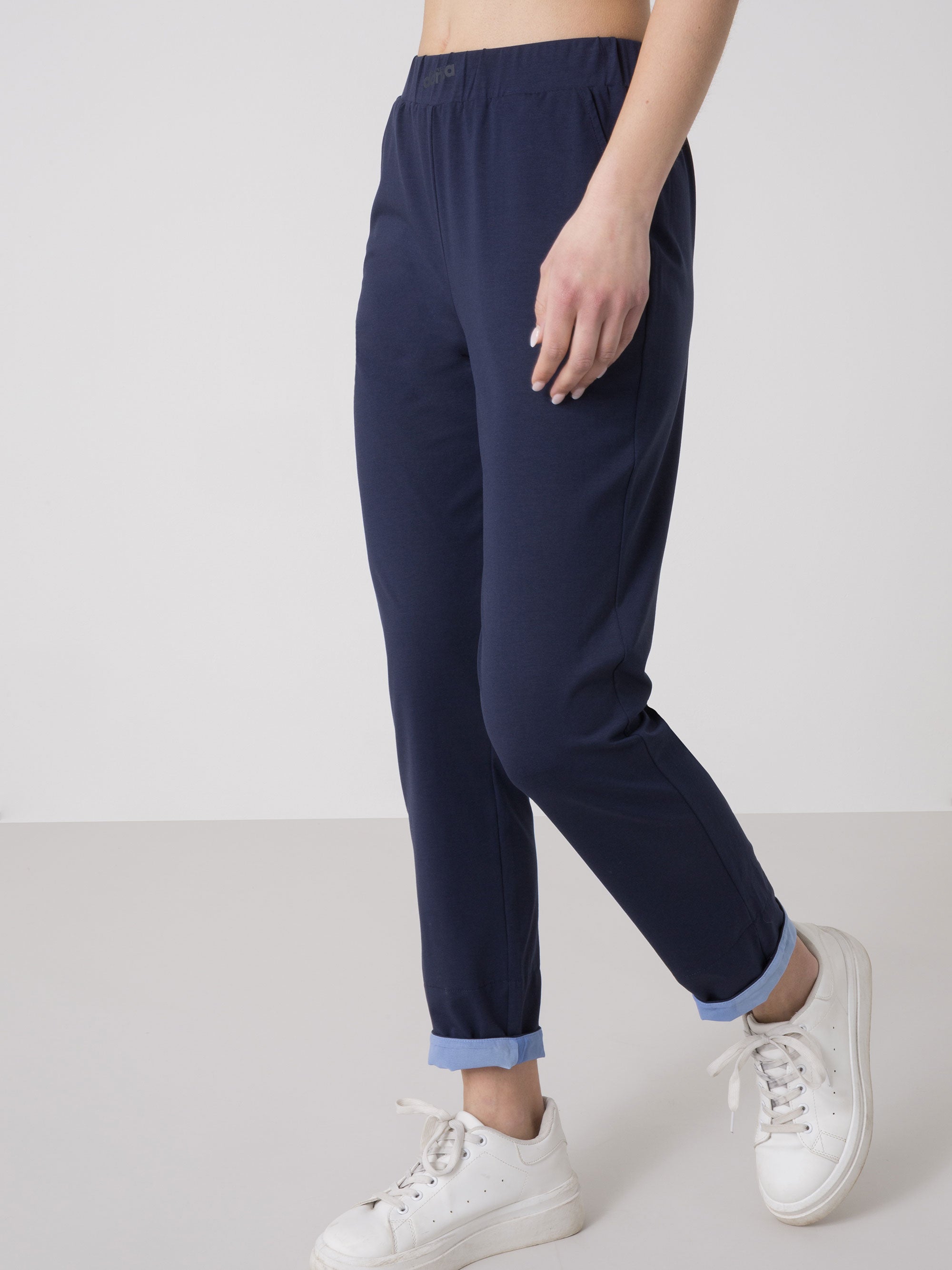 dimensione-danza-pantalone-donna-in-jersey-stretch-modal-con-tasche-e-risvolto image 4
