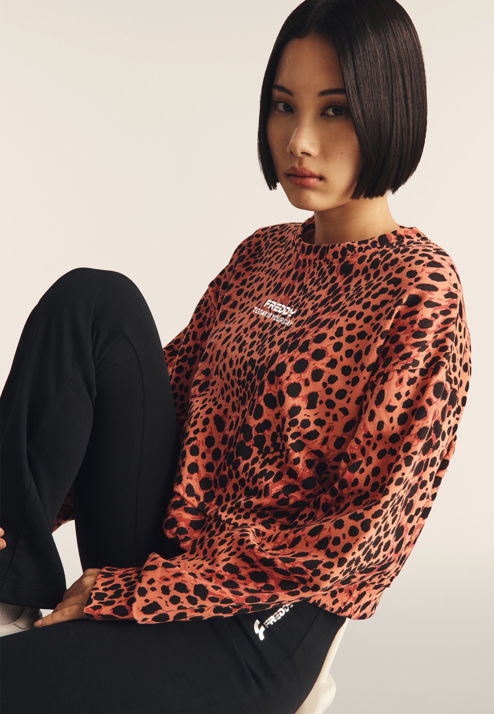 freddy-felpa-cropped-comfort-fit-animalier-donna image 4
