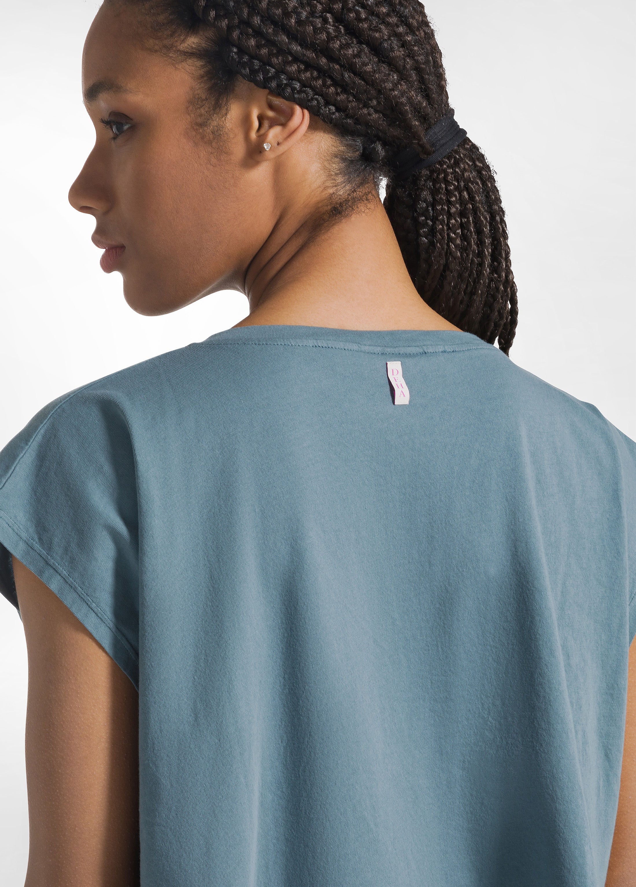 deha-t-shirt-ampia-in-cotone-organico-blu-con-scollo-a-v image 3