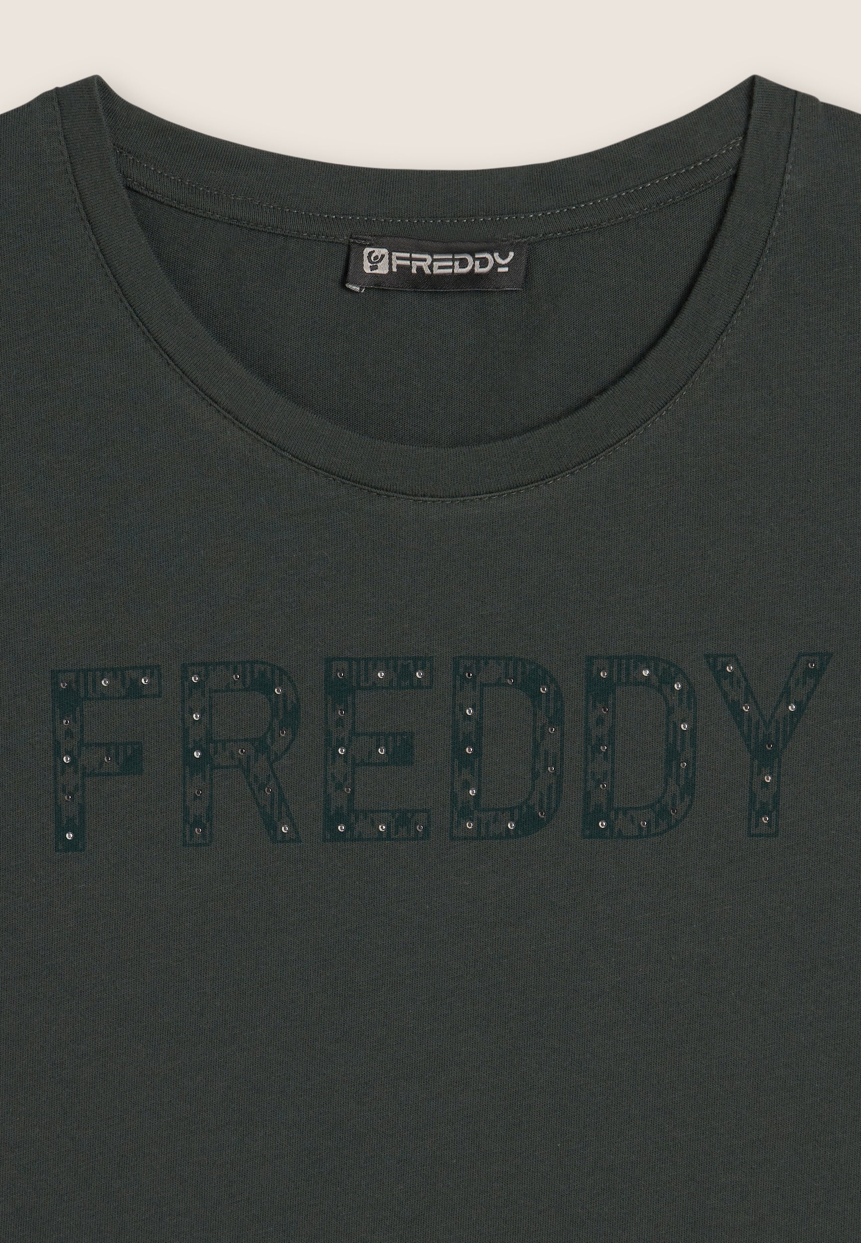 freddy-t-shirt-donna-jersey-leggero-con-logo-frontale-in-borchie image 6