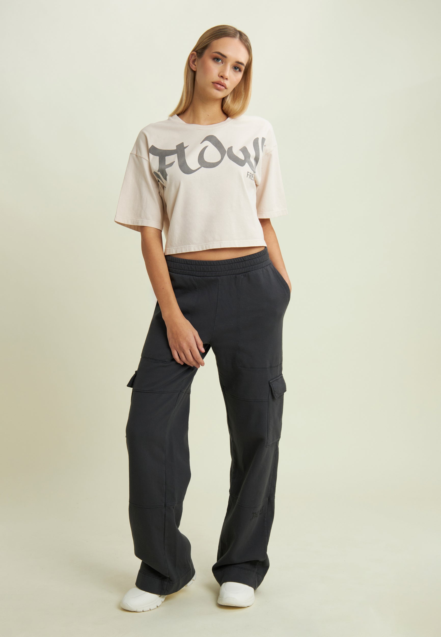 freddy-pantaloni-cargo-wide-leg-in-felpa-con-tasconi image 2