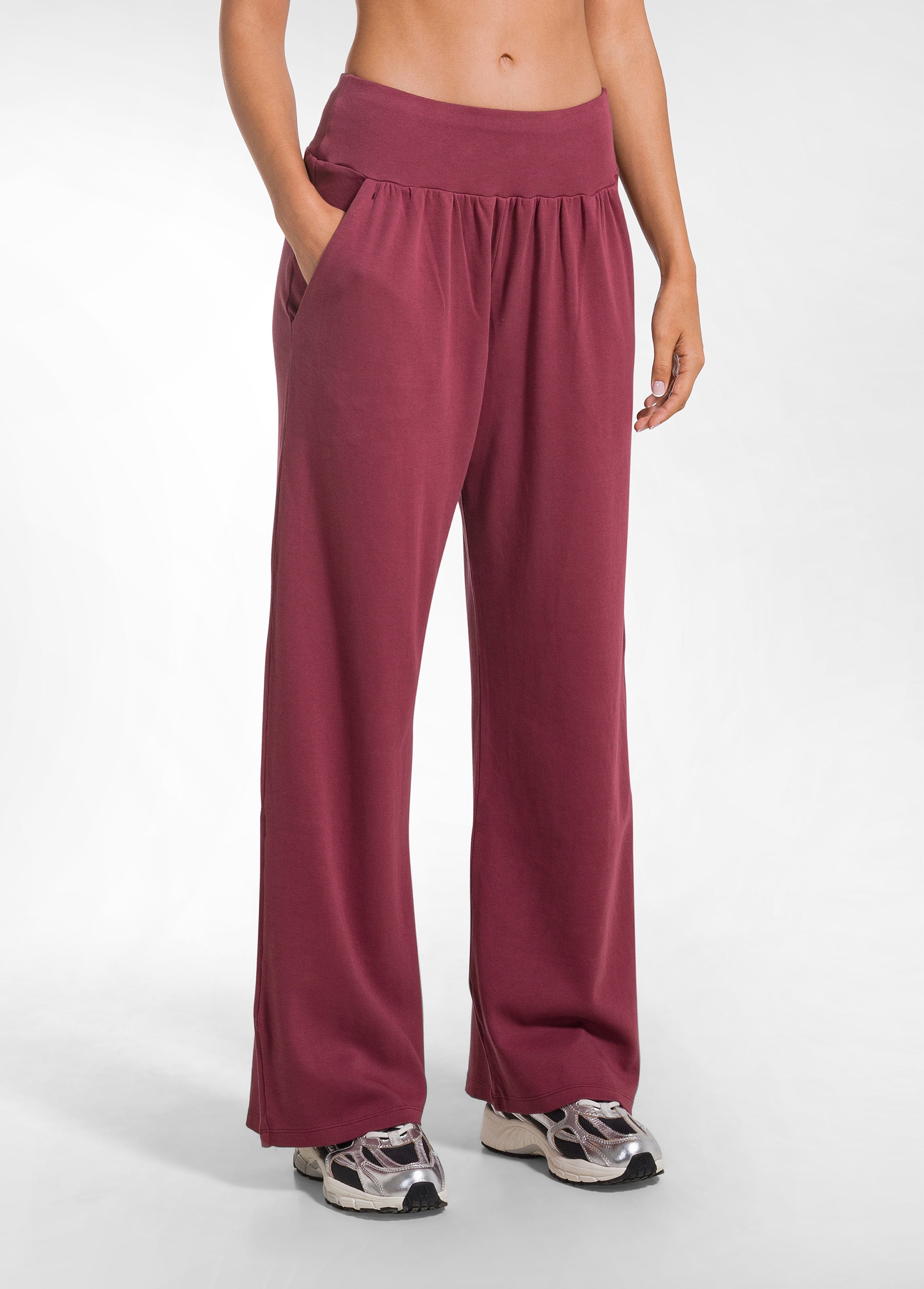 deha-pantalone-in-morbido-cotone-rosso-gamba-dritta image 2