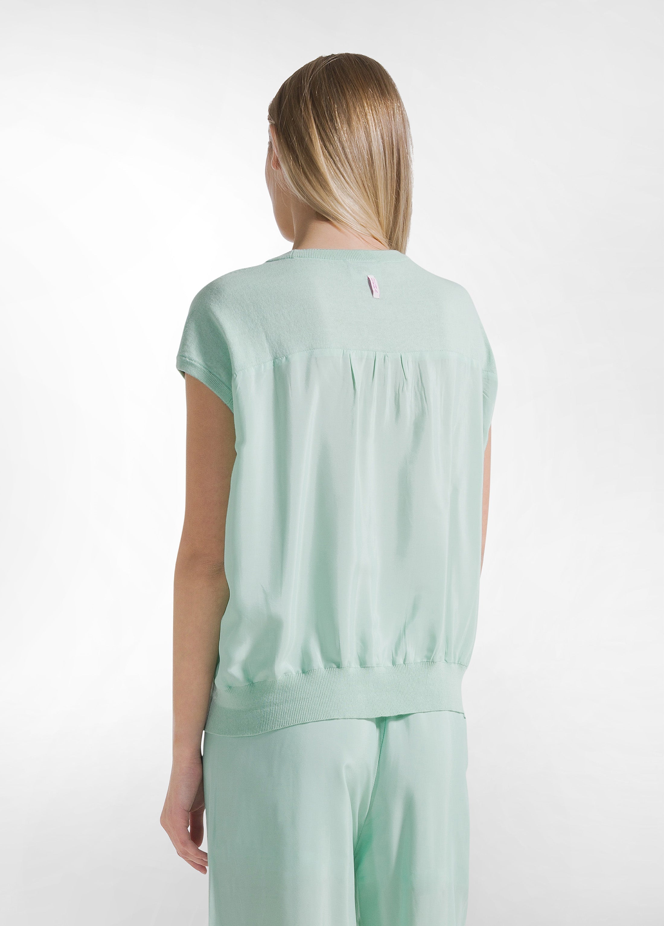 deha-completo-top-pantaloni-palazzo-in-misto-seta-cotone-verde image 2