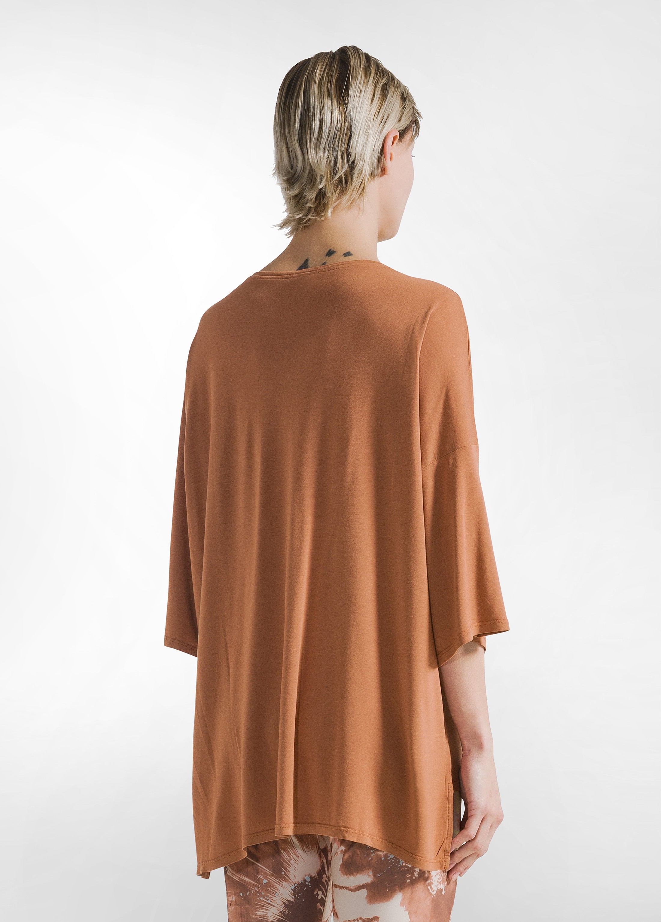 deha-t-shirt-maxi-in-viscosa-marrone image 2