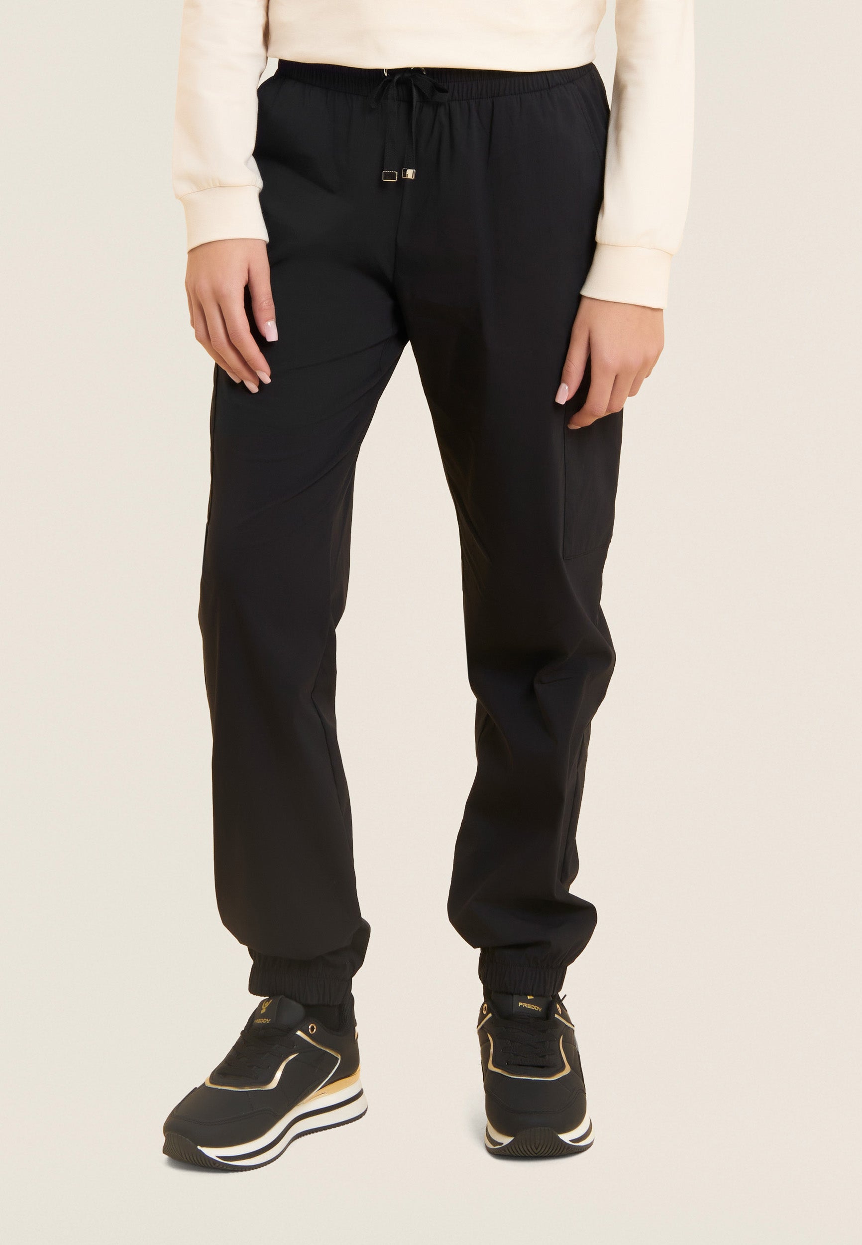 freddy-pantaloni-cargo-in-popeline-elasticizzato-regular-con-coulisse-e-tasche-l image 1