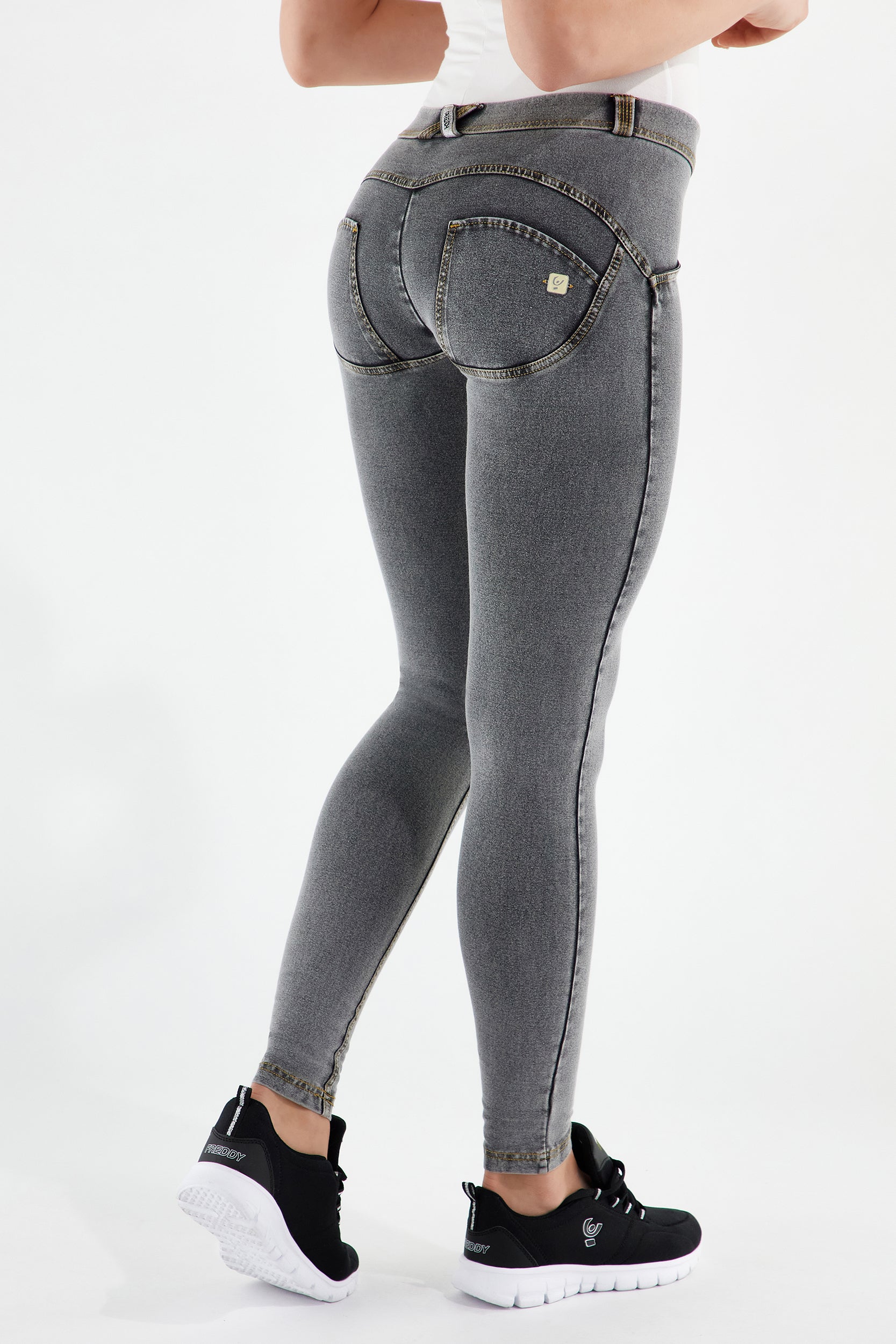freddy-wr-up-skinny-vita-regular-in-denim-chiaro-jeggings-shaping image 2