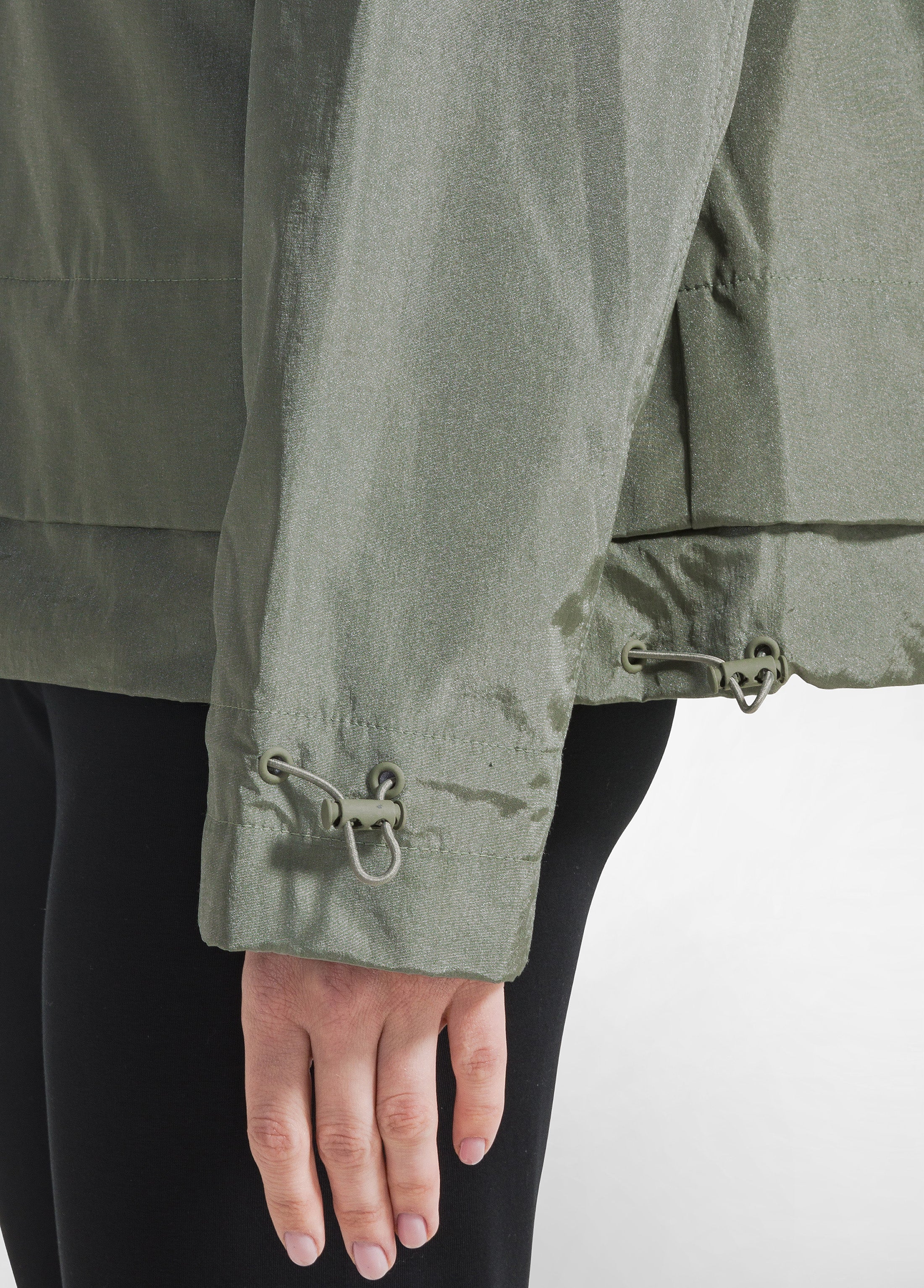 deha-giubbotto-in-nylon-accoppiato-verde image 3