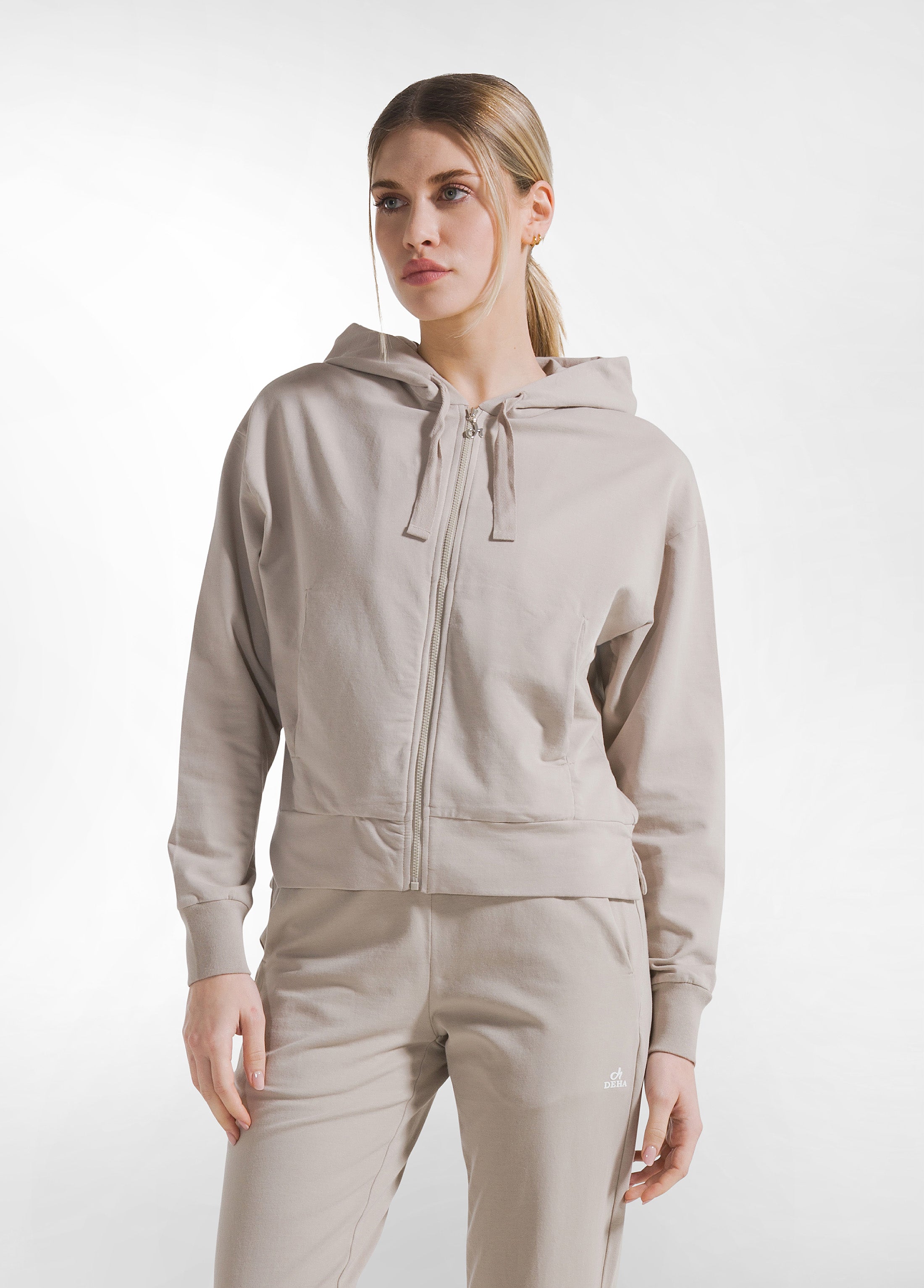 deha-felpa-con-cappuccio-full-zip-in-tessuto-stretch-beige image 1
