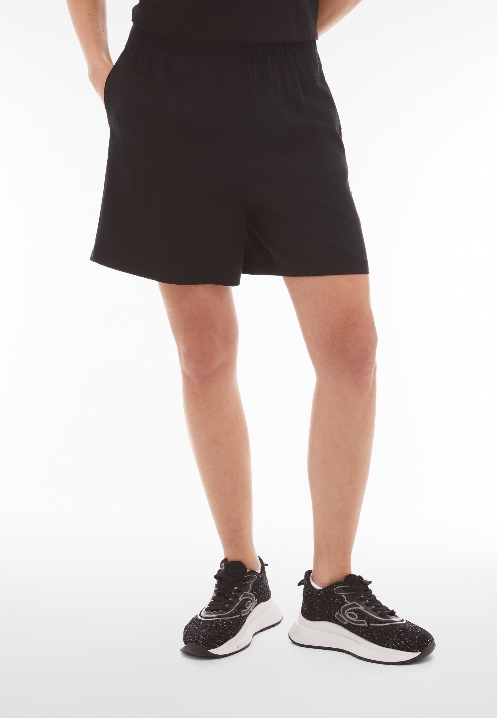 freddy-pantaloncini-donna-gamba-ampia-in-lino-viscosa image 1