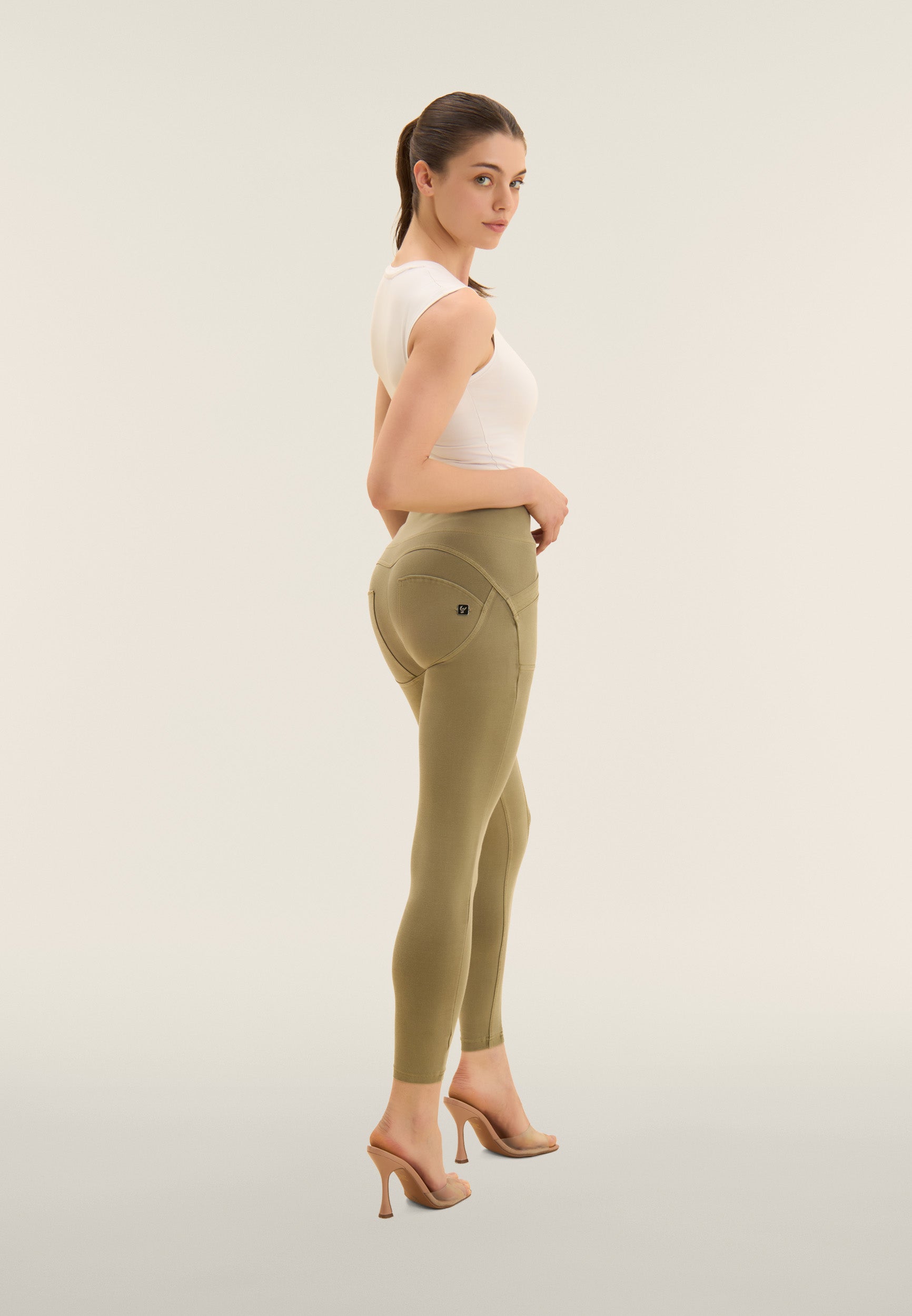 freddy-wr-up-pantaloni-vita-alta-lunghezza-7-8-superskinny-effetto-vissuto image 3