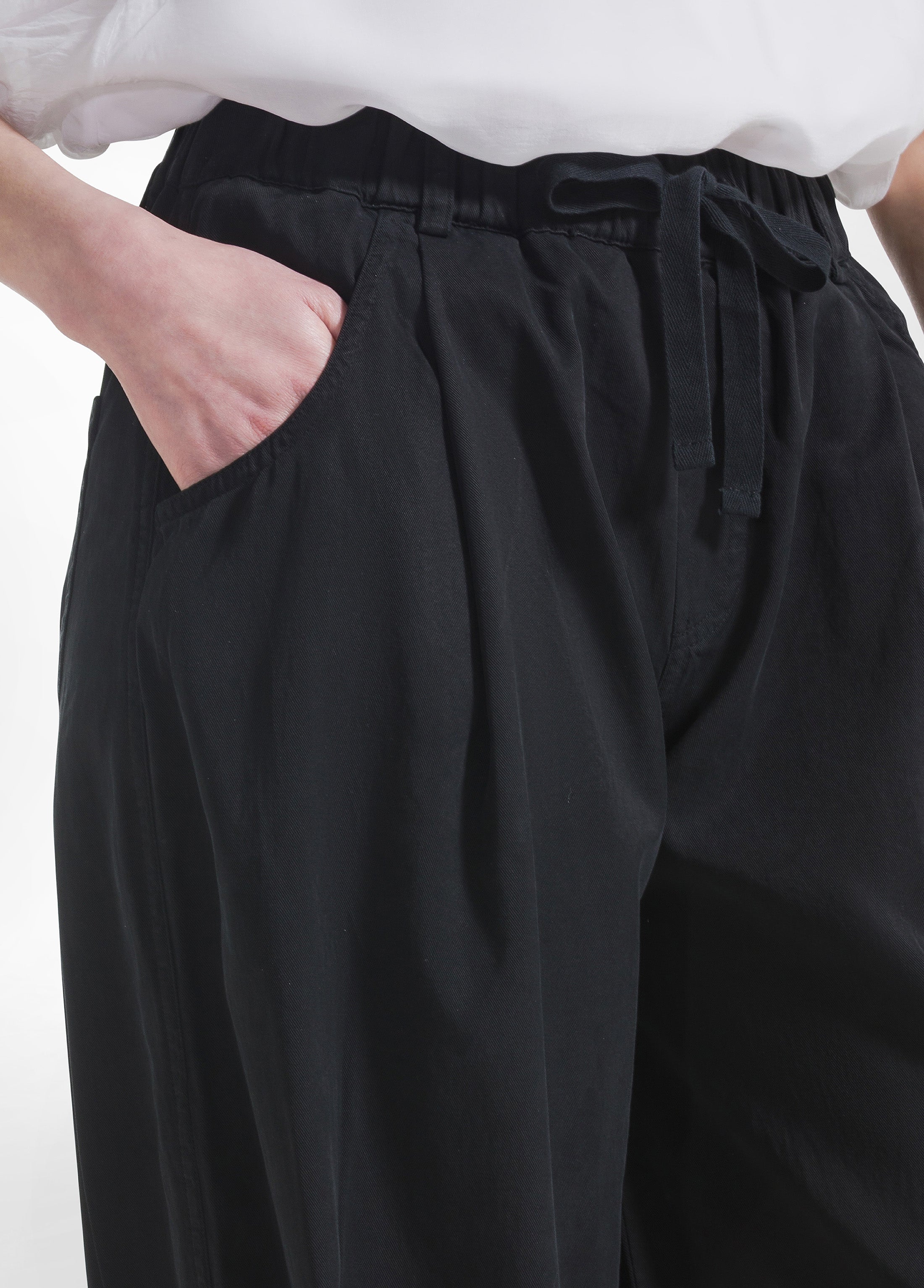 deha-d42757-pantaloni-dritti-in-twill-di-lyocell-nero image 4