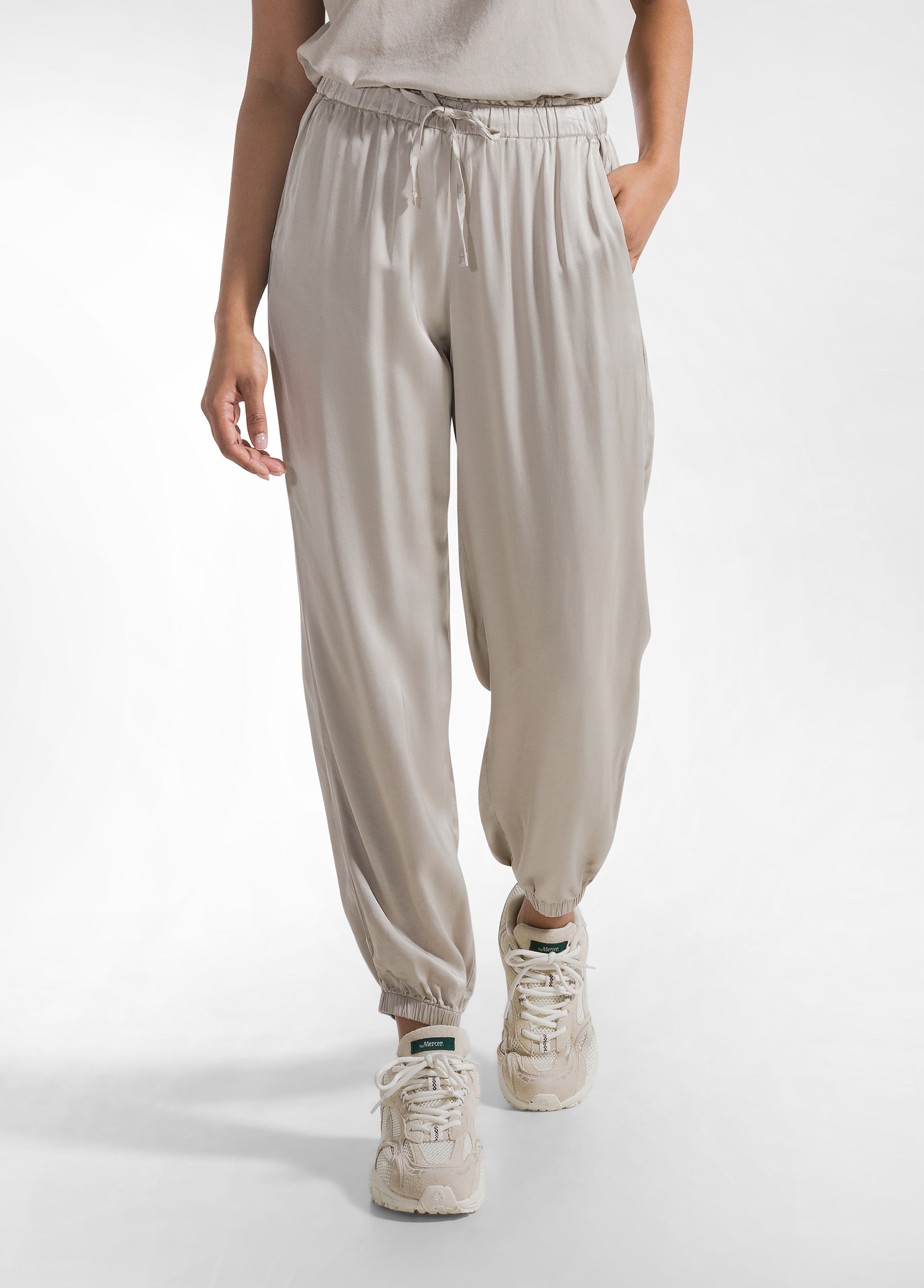 deha-pantaloni-jogger-in-satin-di-viscosa-beige image 2