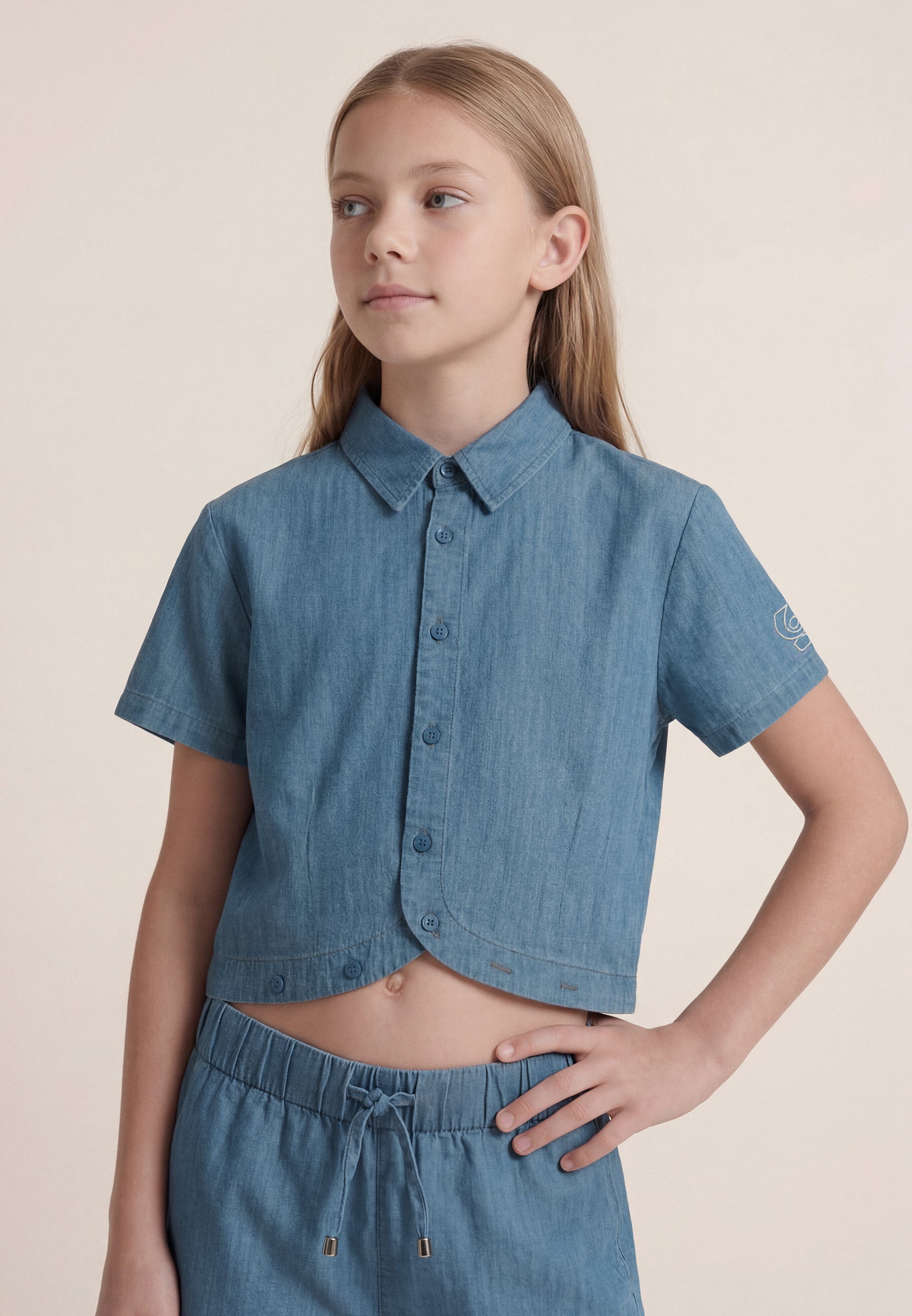 freddy-camicia-cropped-bambina-chambray-denim-manica-corta image 1