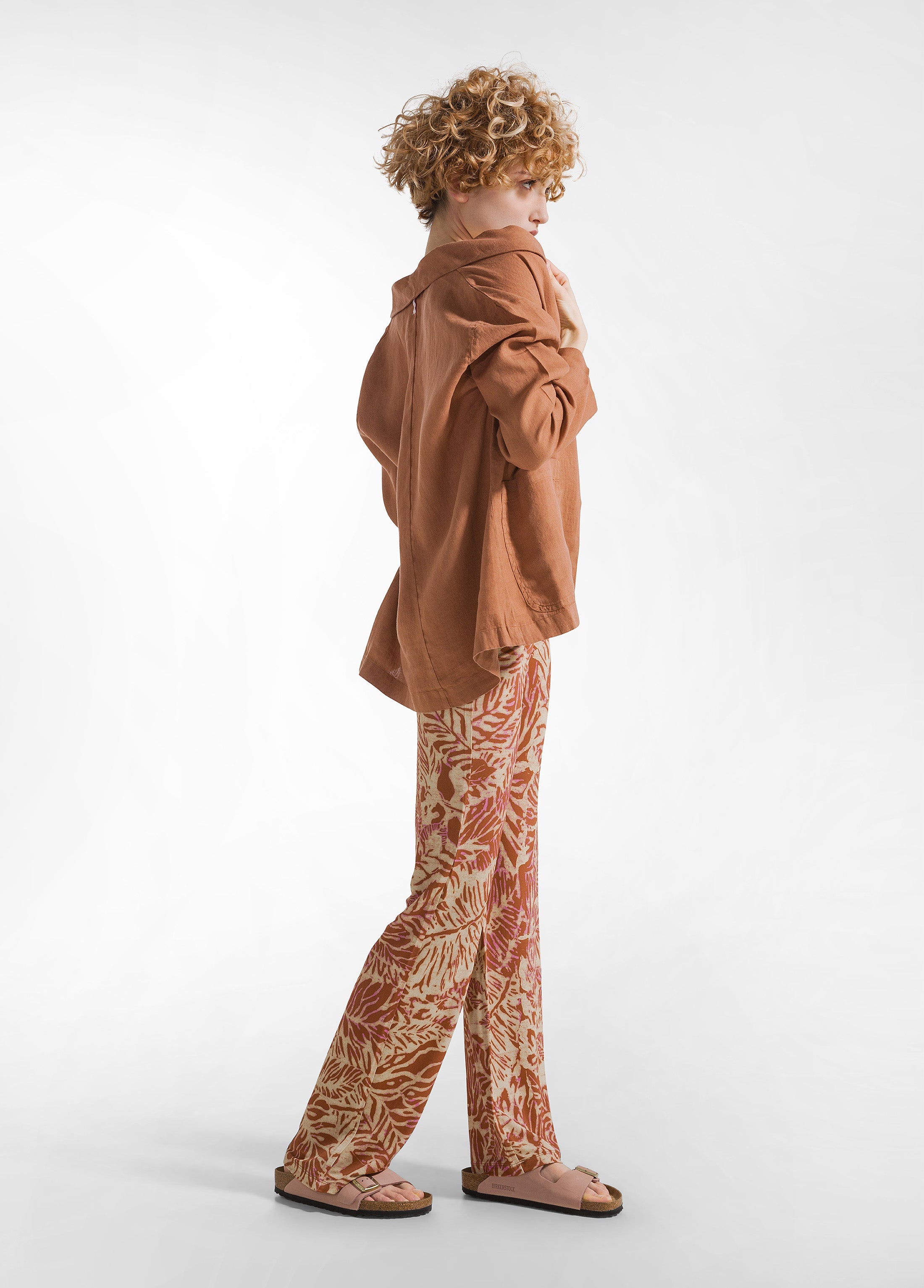 deha-blazer-in-lino-marrone-destrutturato image 4