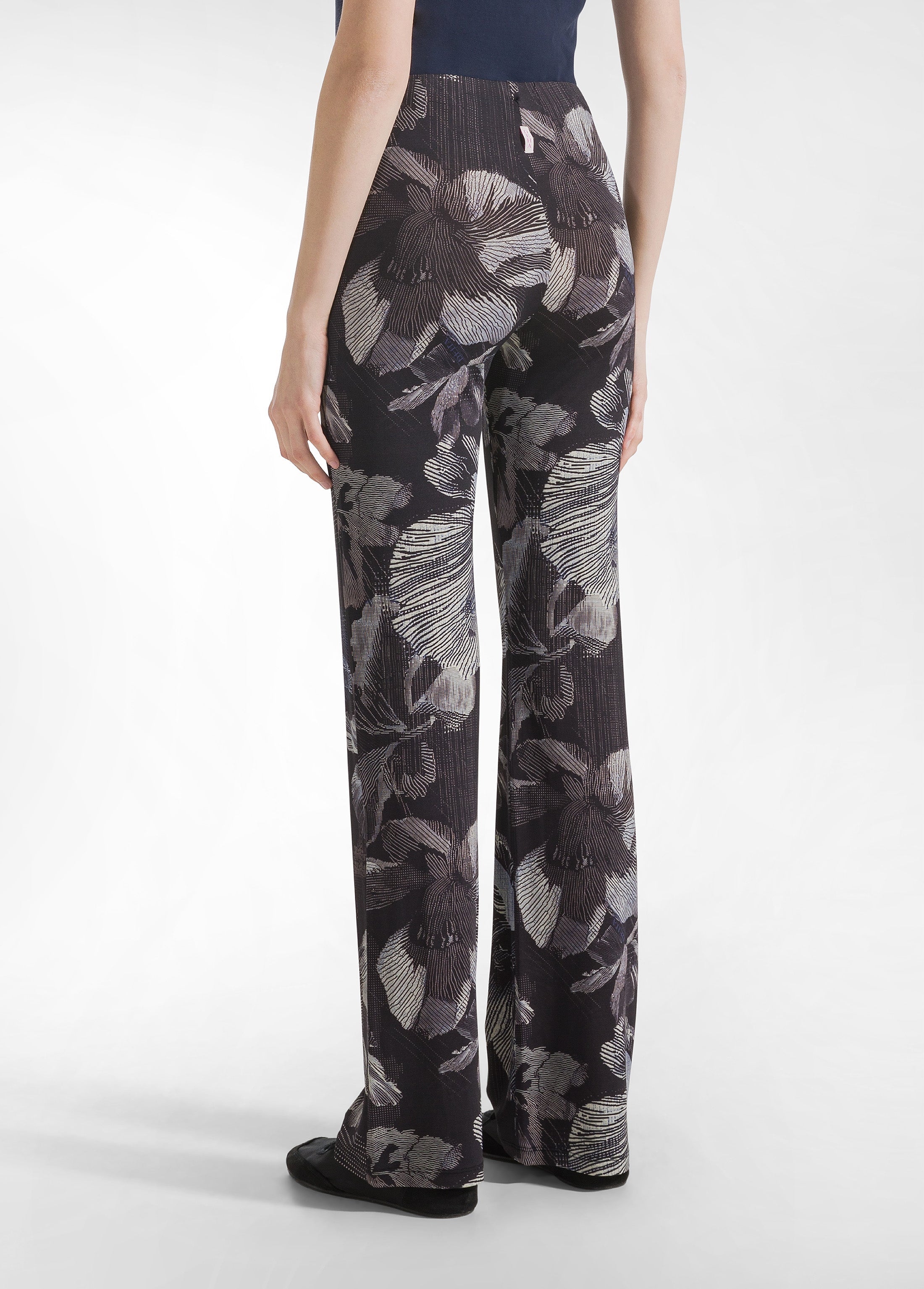 deha-pantalone-fluido-in-viscosa-stampata-nero image 3