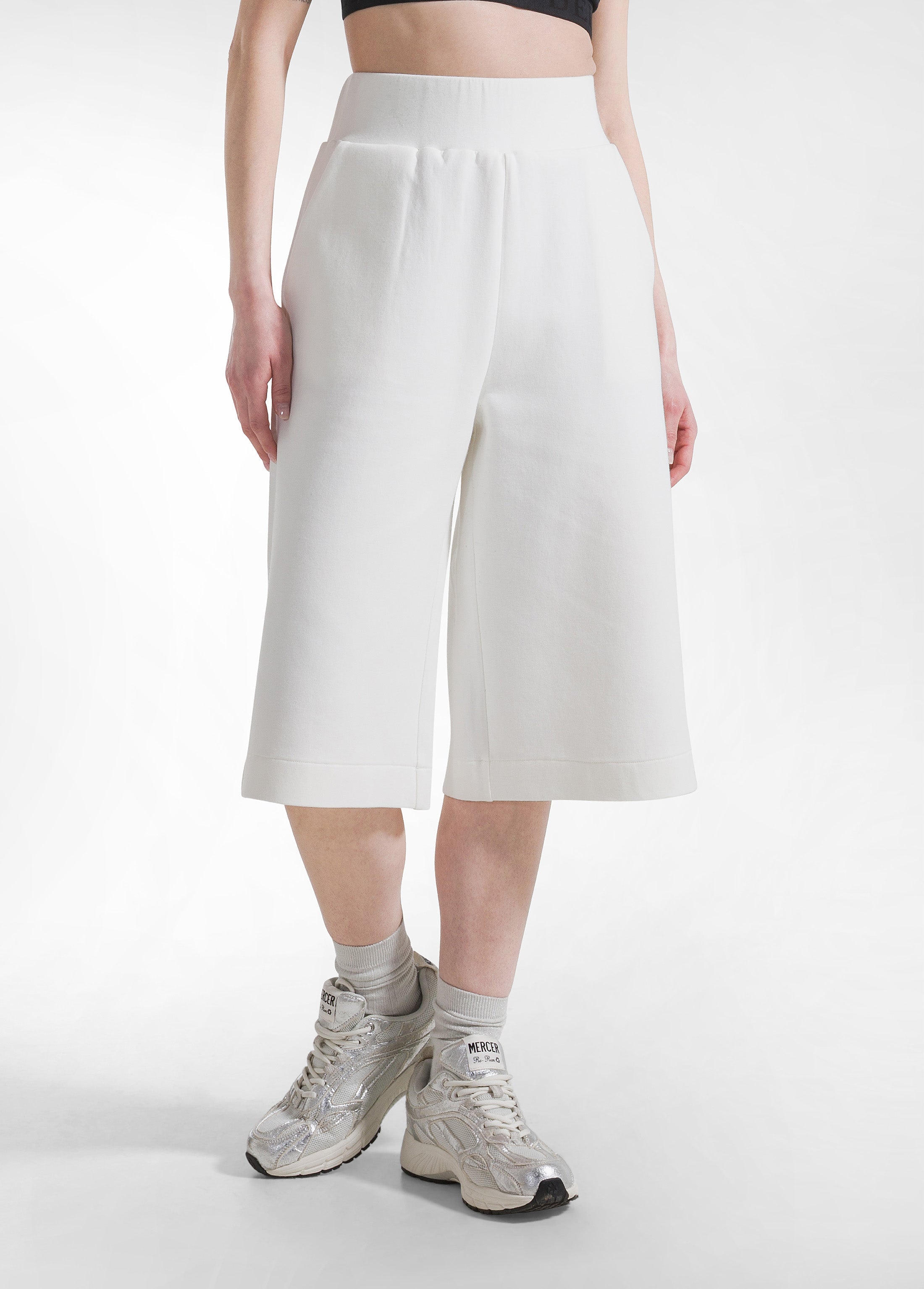 deha-completo-felpa-e-bermuda-in-scuba-di-cotone-bianco-set-comfort image 5