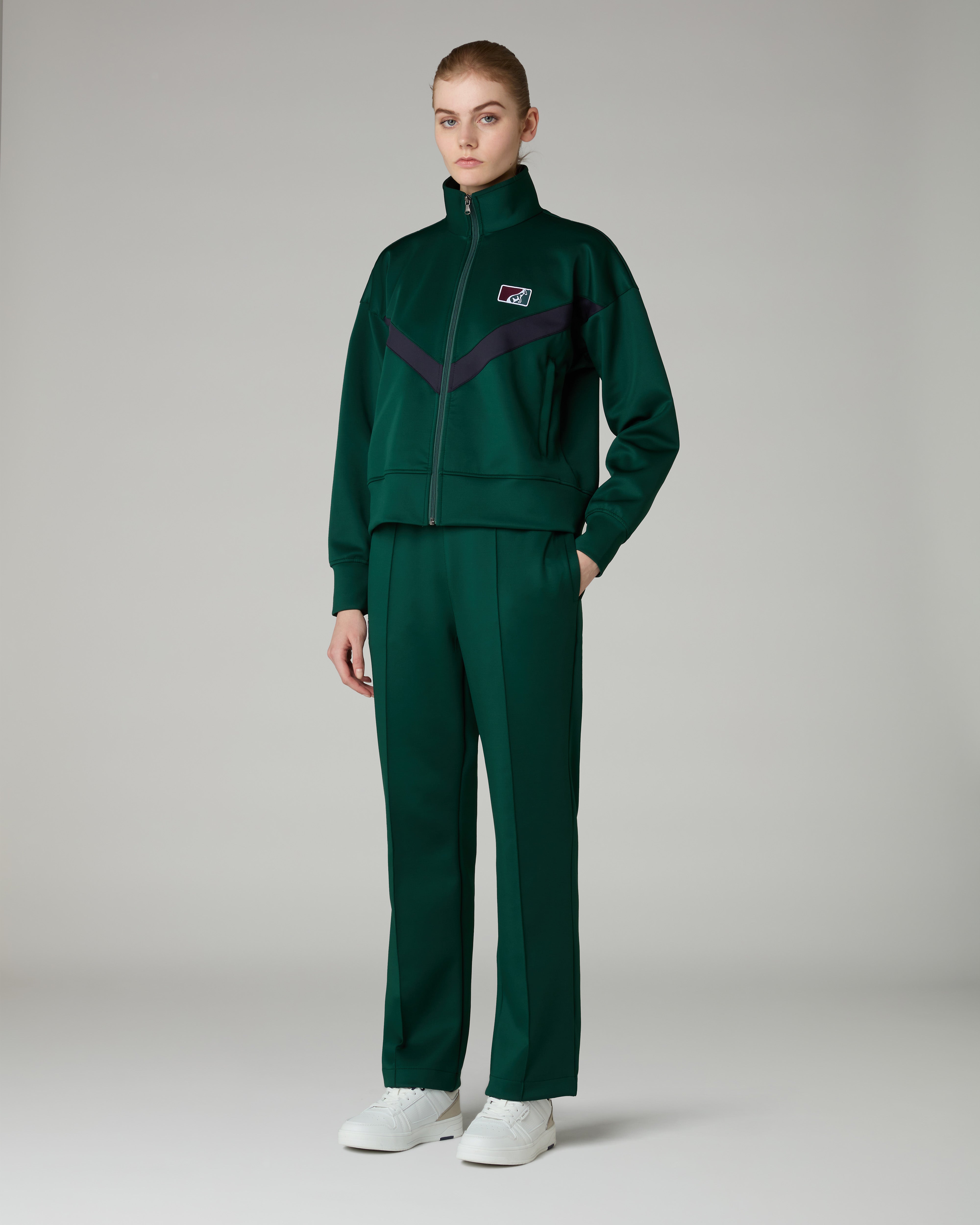 australian-classic-track-pant-new-classic-pantalone-shot image 2