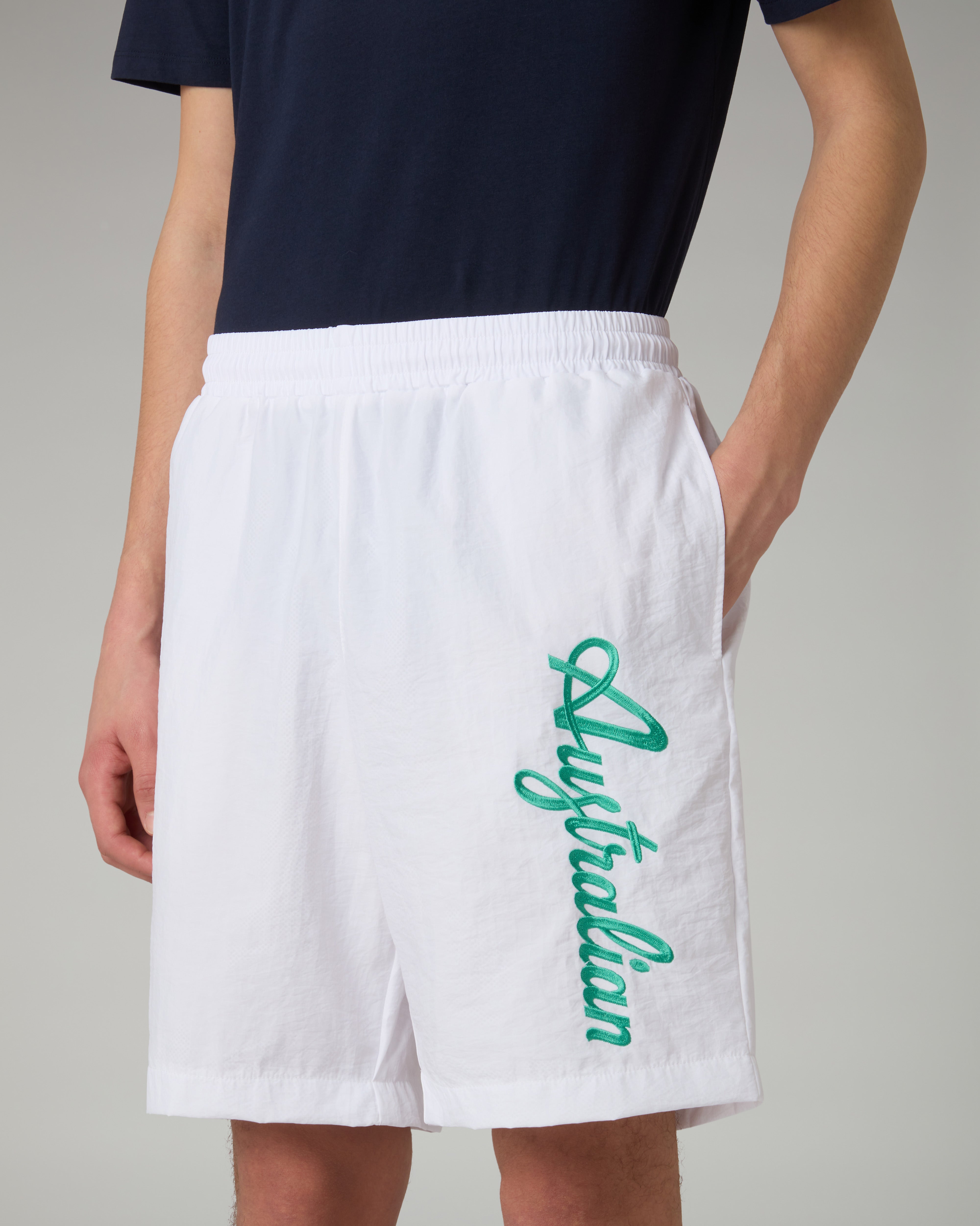 australian-embroidery-logo-short-retr-bianco image 4