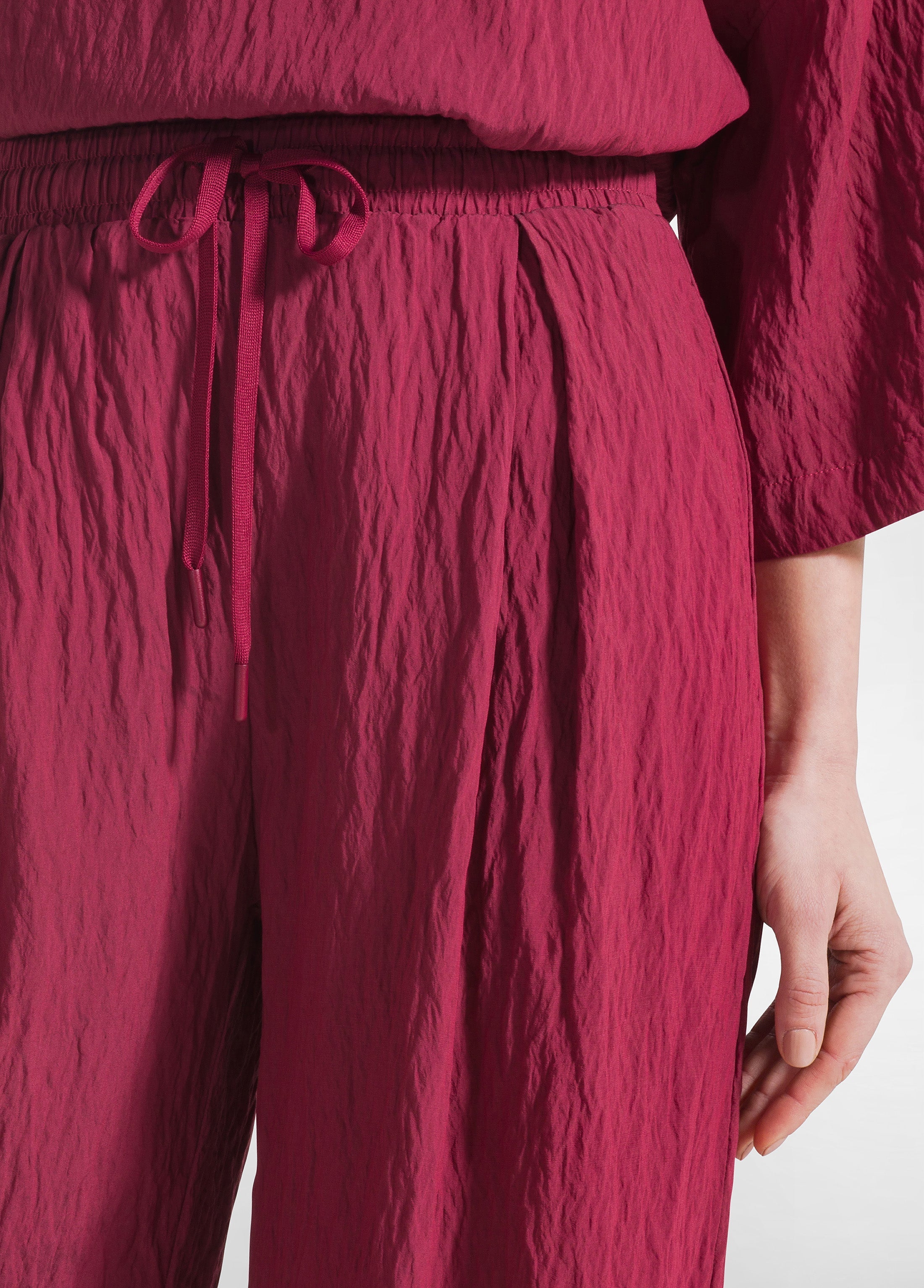 deha-completo-t-shirt-ampia-pantaloni-larghi-viscosa-effetto-stropicciato-rosso- image 7