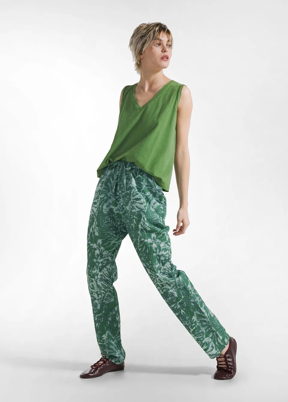 deha-pantalone-stampato-in-cotone-increspato-verde image 1
