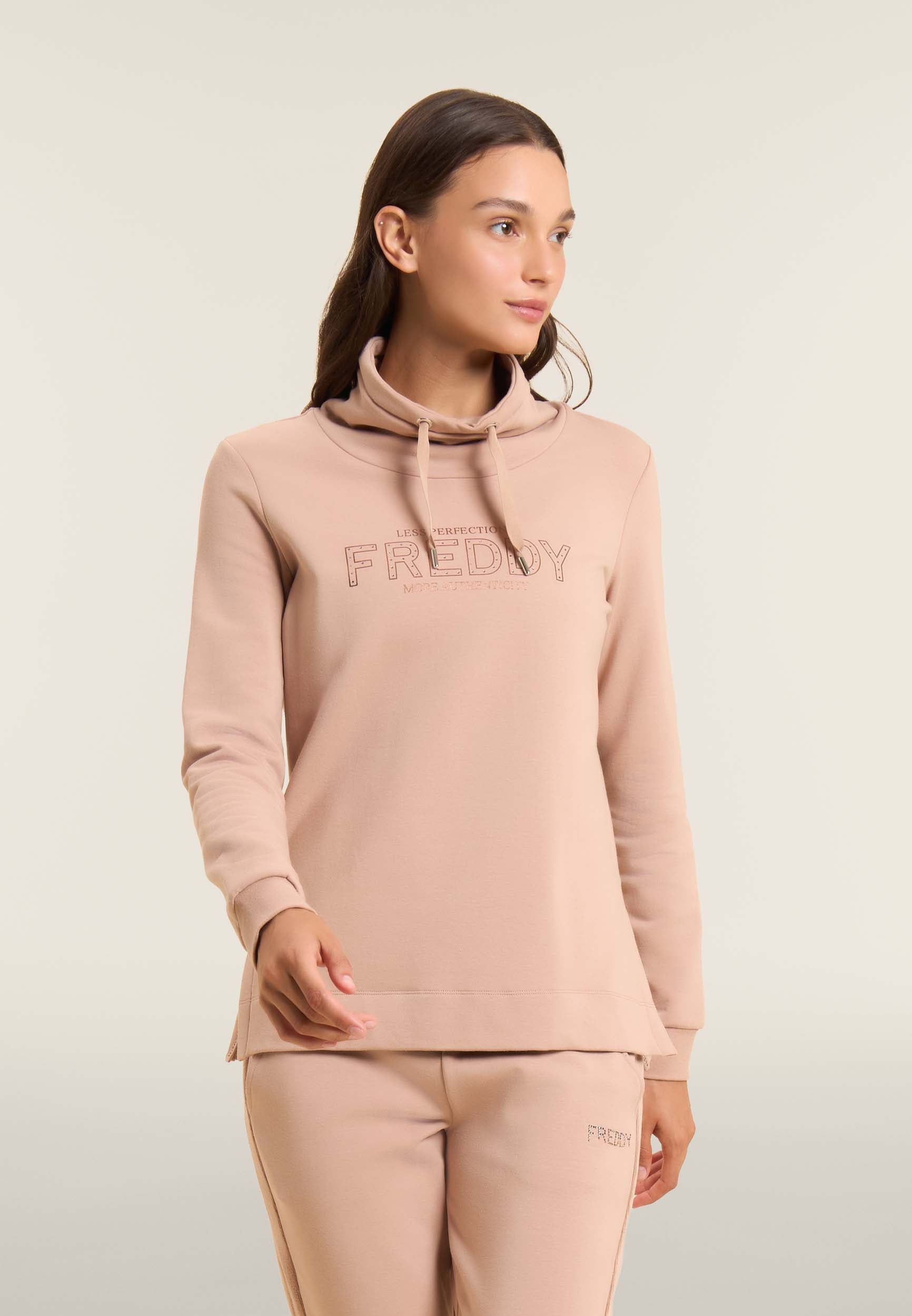 freddy-felpa-sportiva-donna-collo-alto-con-spacchi-laterali-e-logo-strass image 1