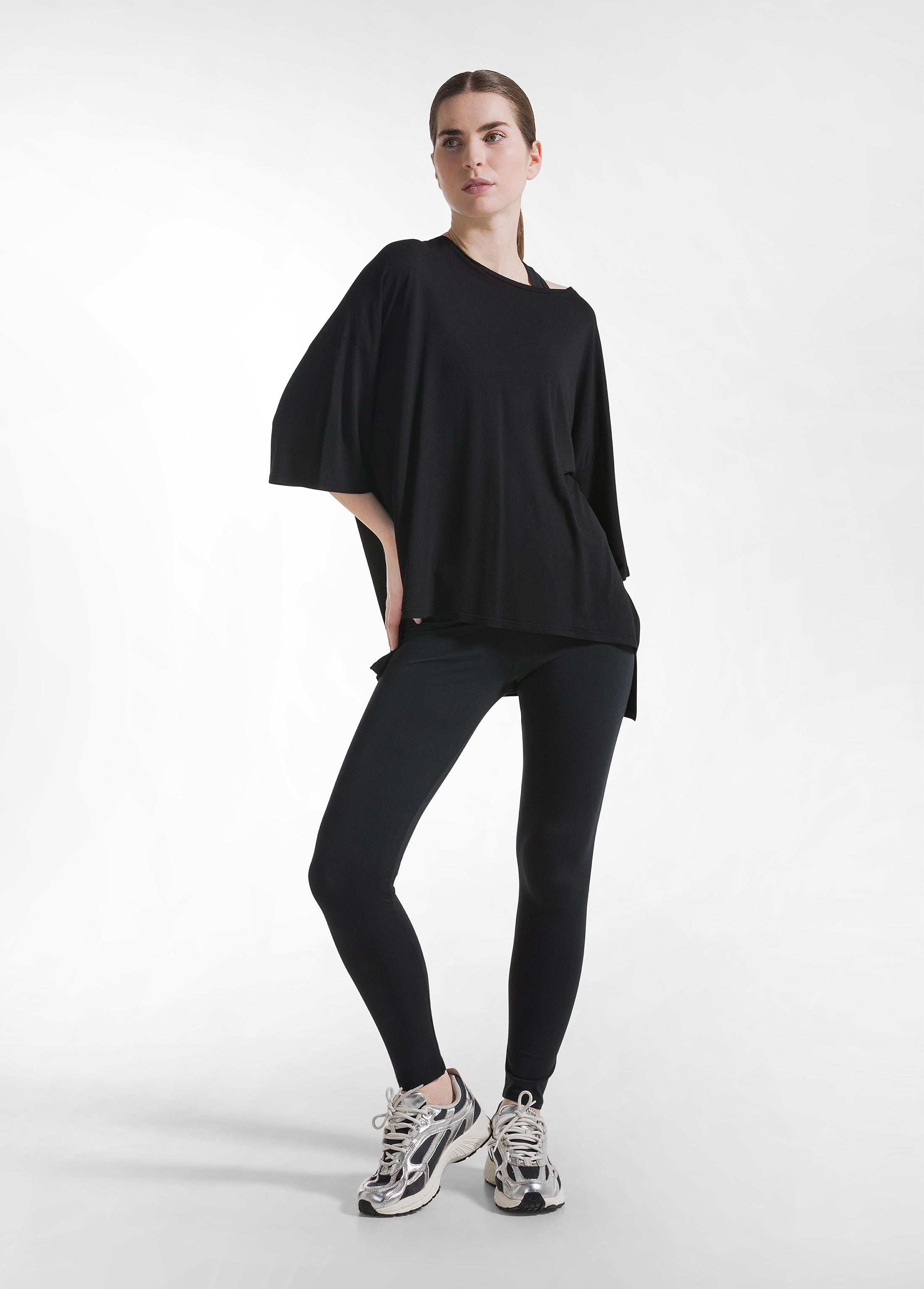 deha-t-shirt-yoga-oversize-tinta-unita-nera image 4