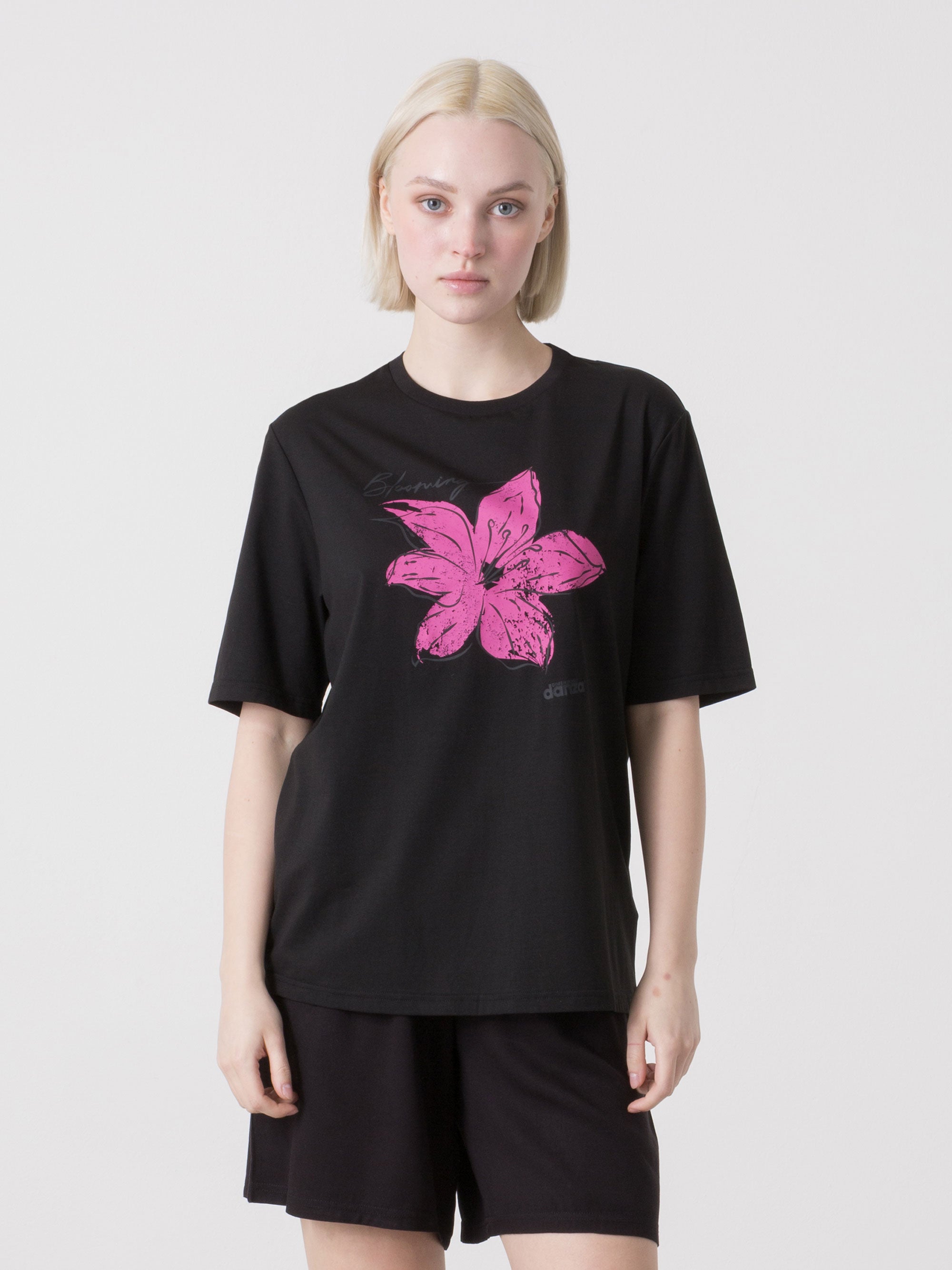 dimensione-danza-t-shirt-donna-in-modal-stretch-con-stampa-floreale-frontale image 1
