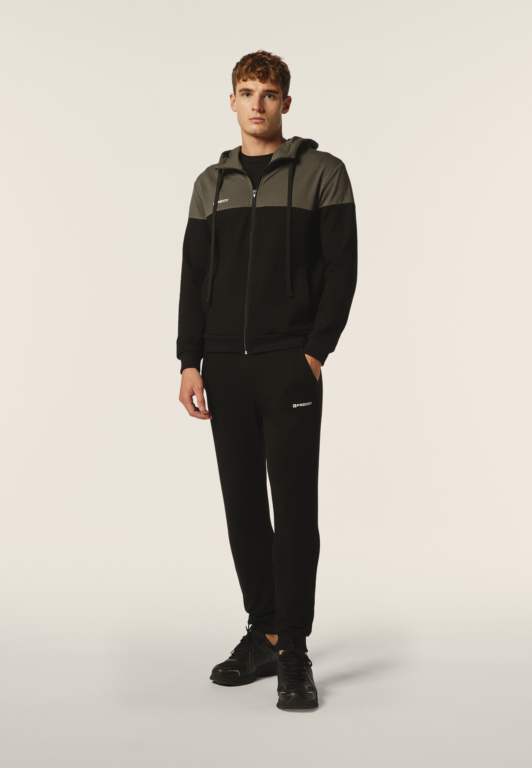freddy-move-tuta-sportiva-completa-donna-uomo-e-junior image 1