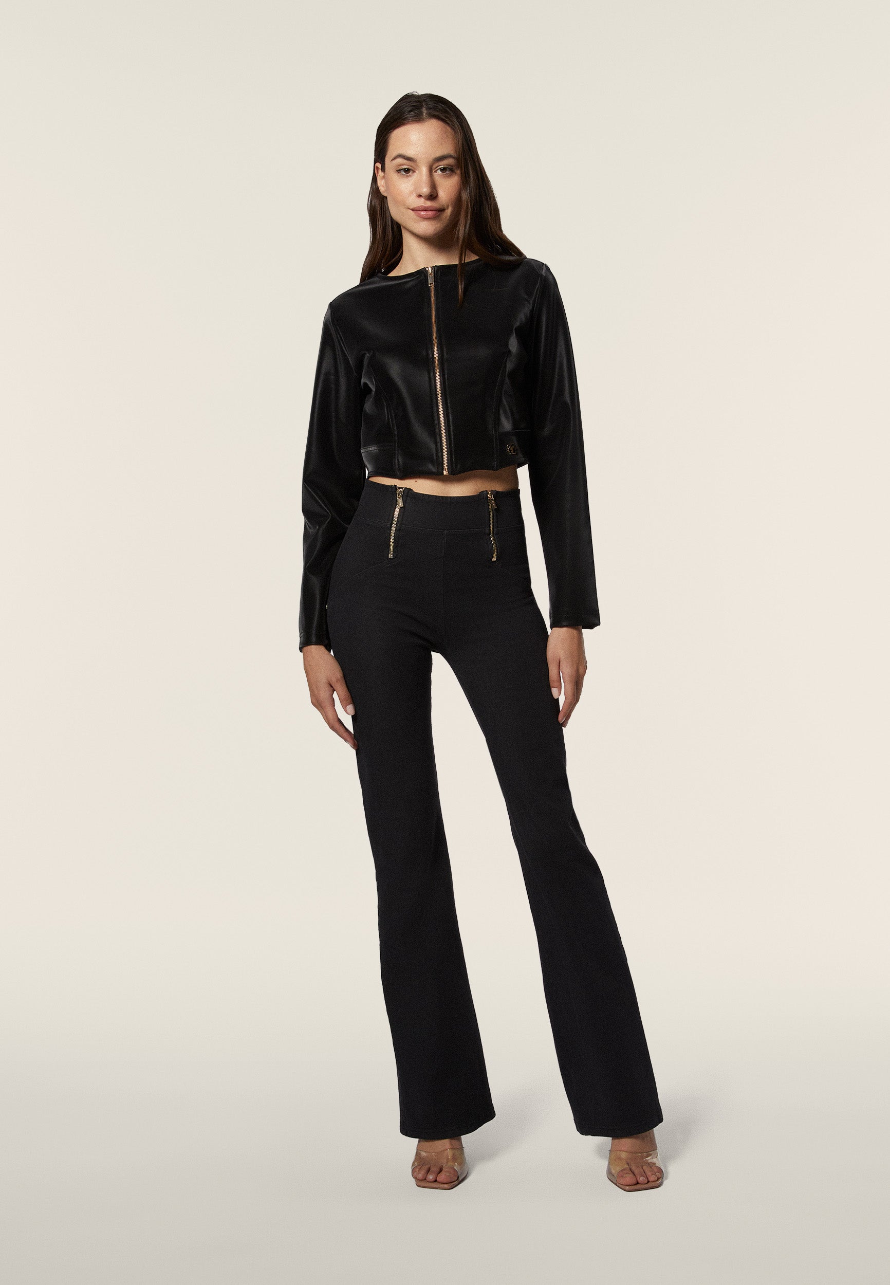 freddy-giacca-donna-corta-con-zip-in-similpelle-lucida image 2