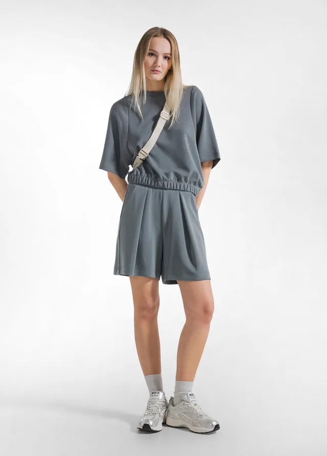 deha-completo-felpa-a-maniche-corte-e-shorts-plissettati-in-modal-verde image 1